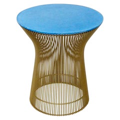 Warren Platner pour Knoll Base en fil métallique doré avec plateau en ciment bleu, finition sur mesure