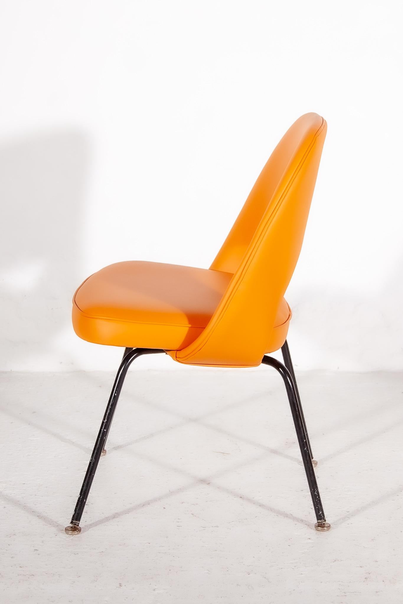 Knoll Designed Comfortable Cognacfarbene Leder-Ess-/Büro-/Büro-Sessel (Mitte des 20. Jahrhunderts) im Angebot