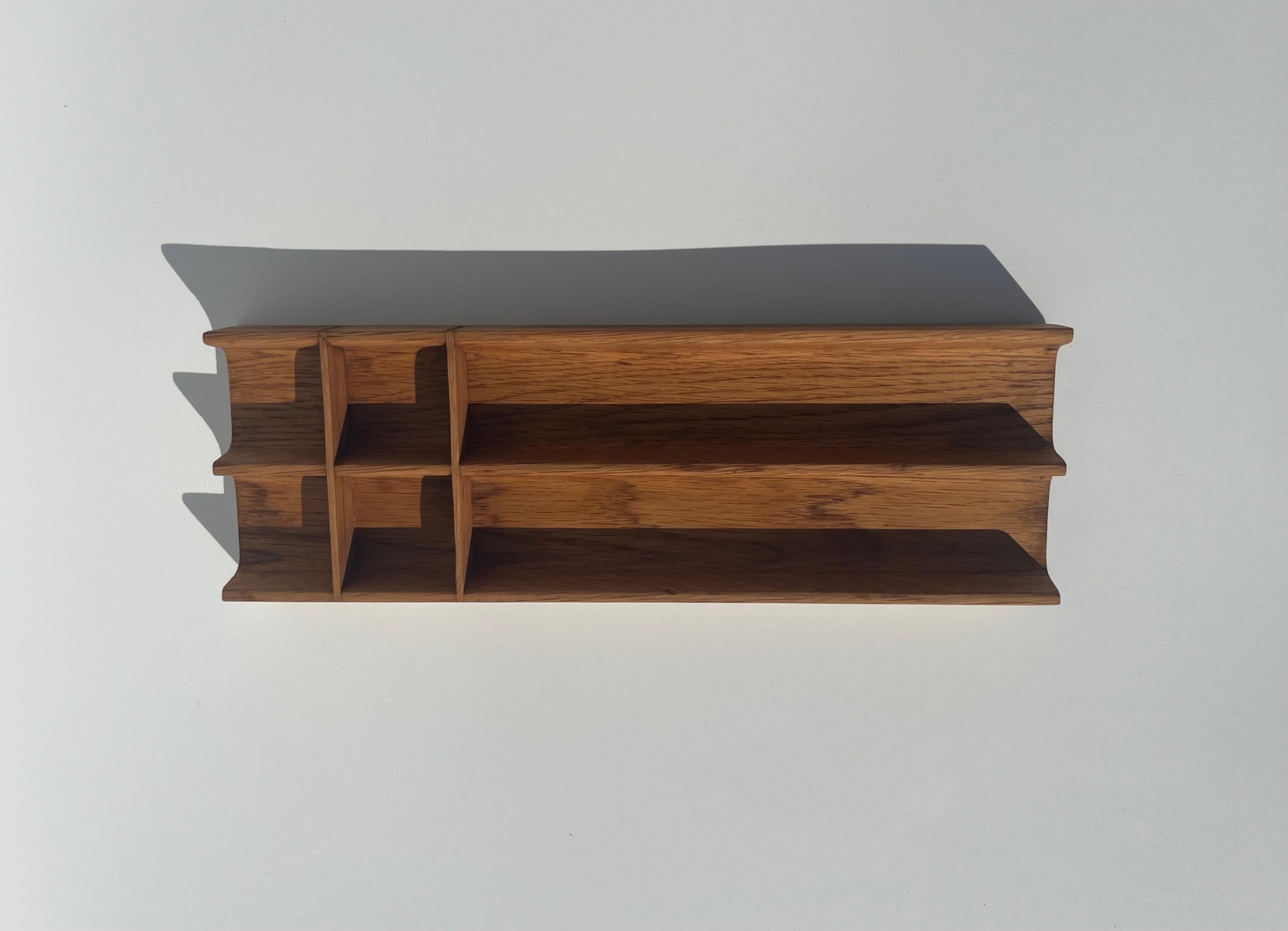 Organiseur de bureau Knoll chêne Bon état - En vente à Miami, FL