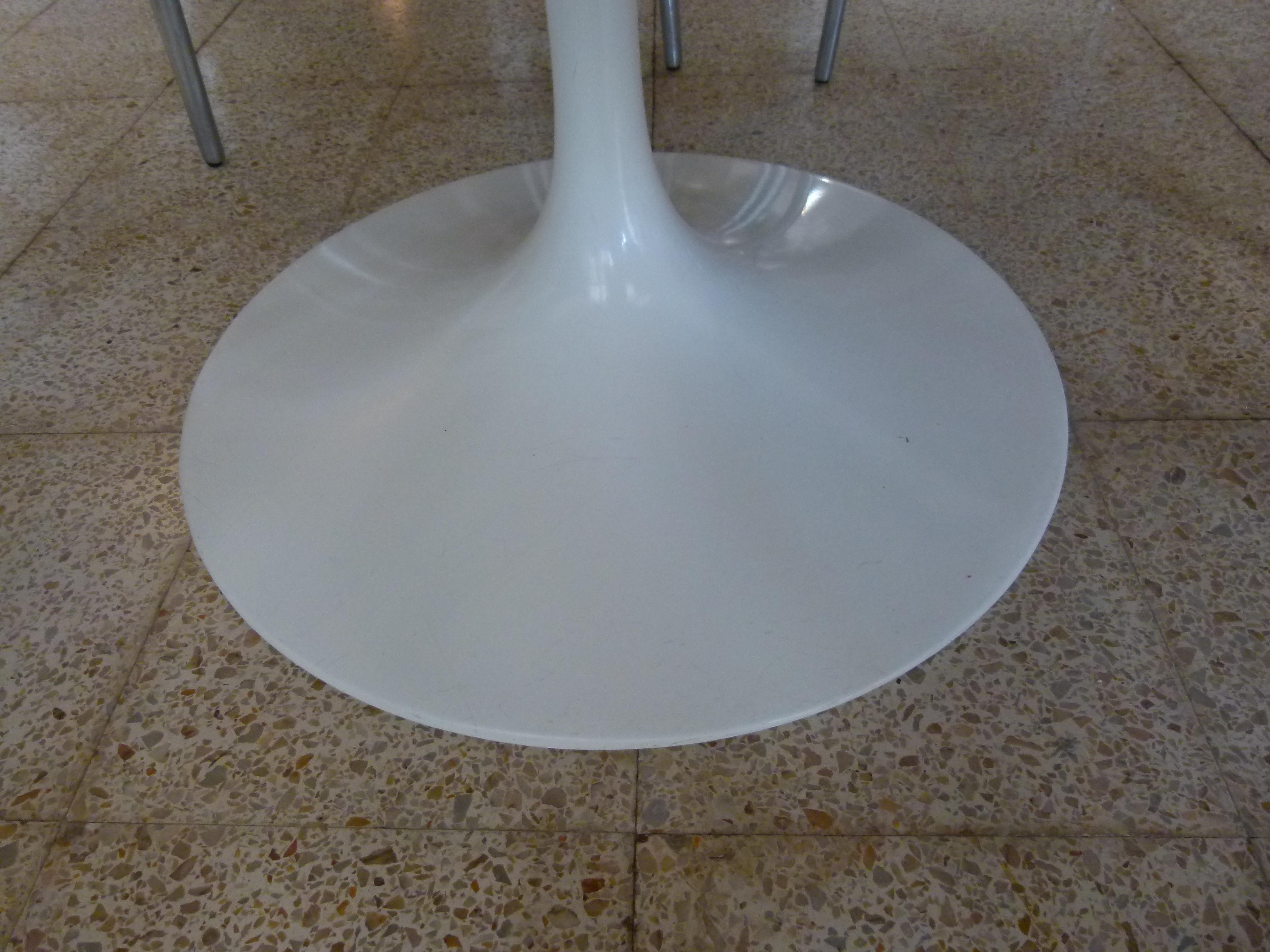 Knoll Dining Table, Round 3