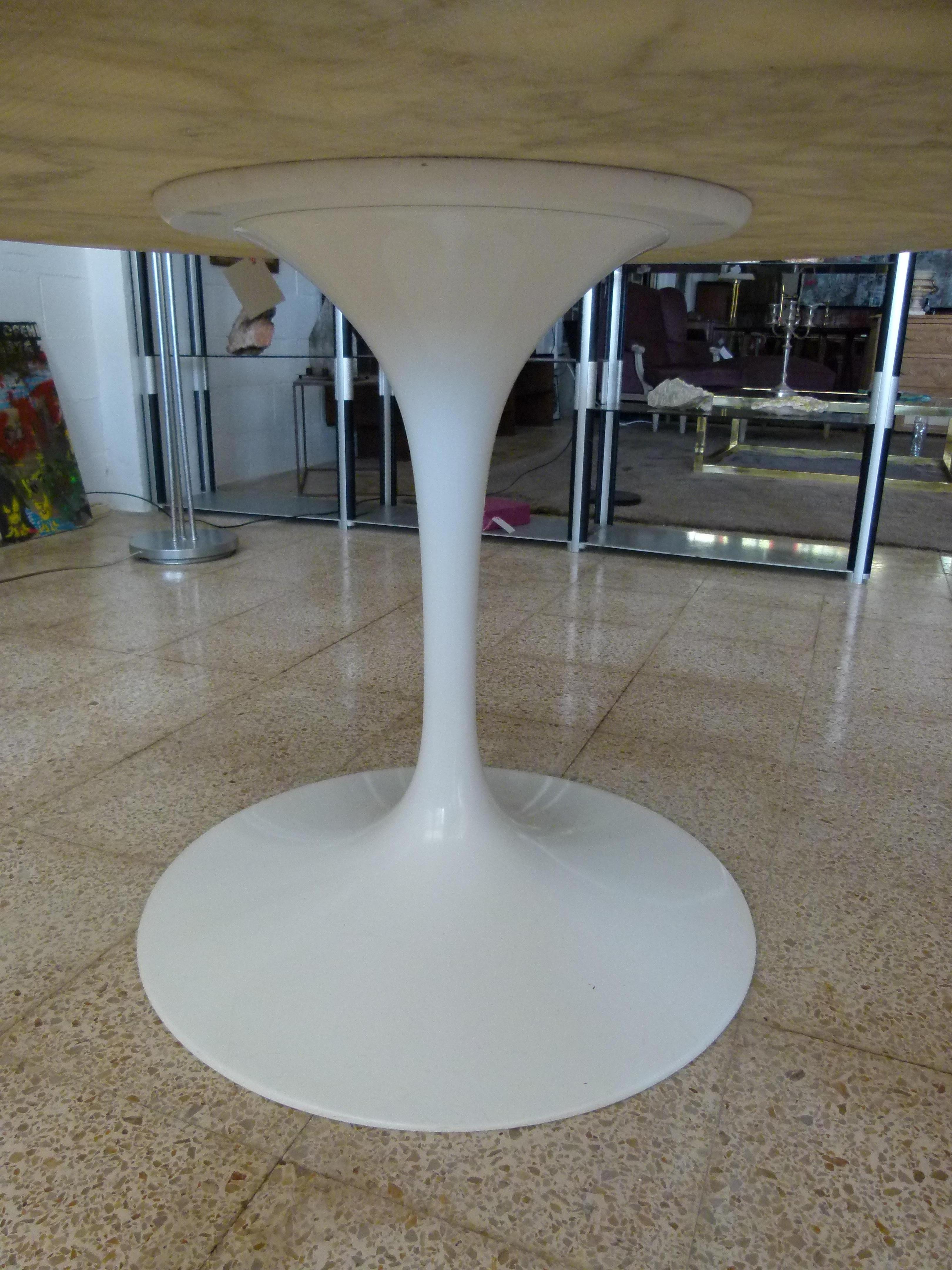 Knoll Dining Table, Round In Good Condition In Vulpellac, Girona