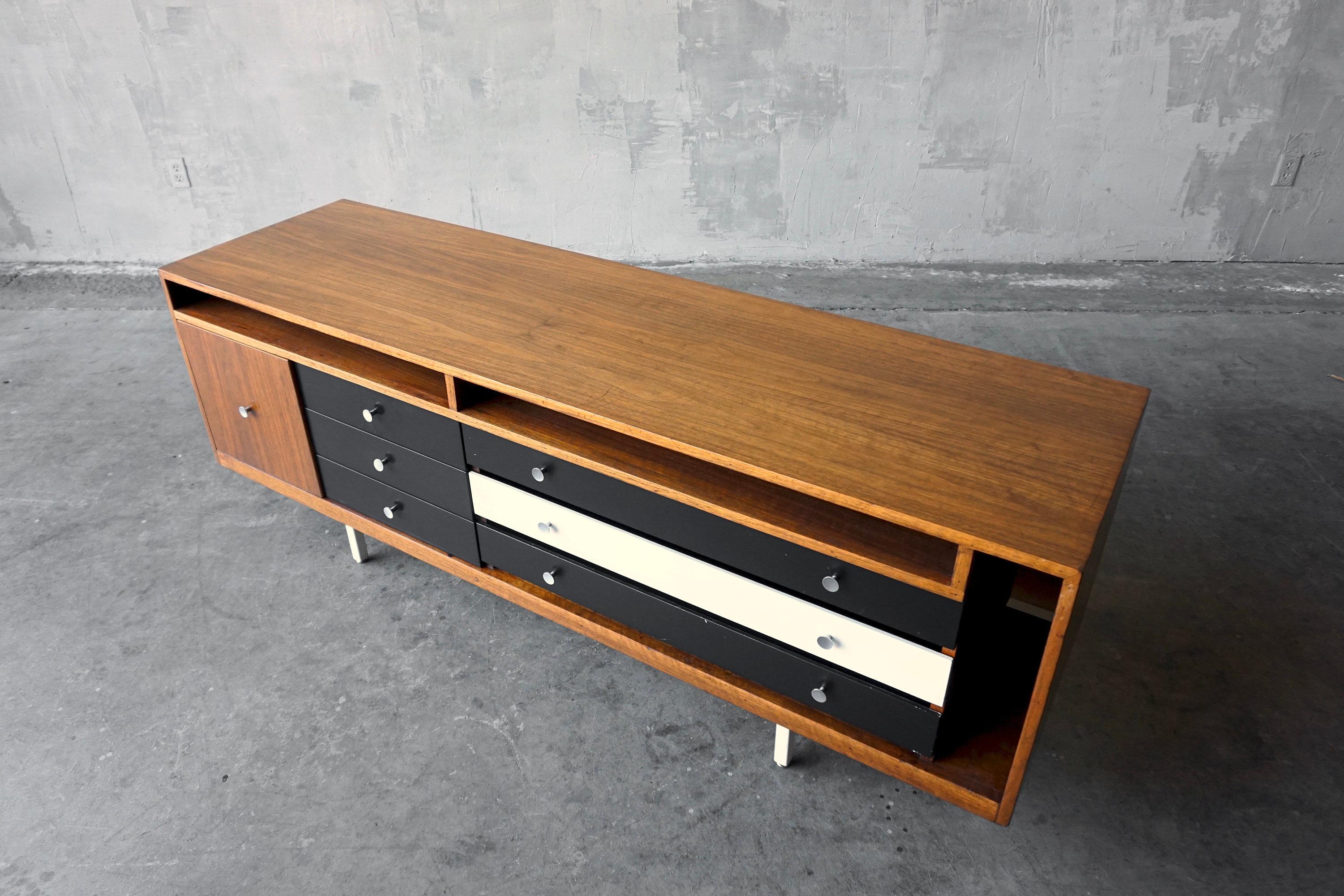 Mid-Century Modern Knoll, Drake Credenza For Sale