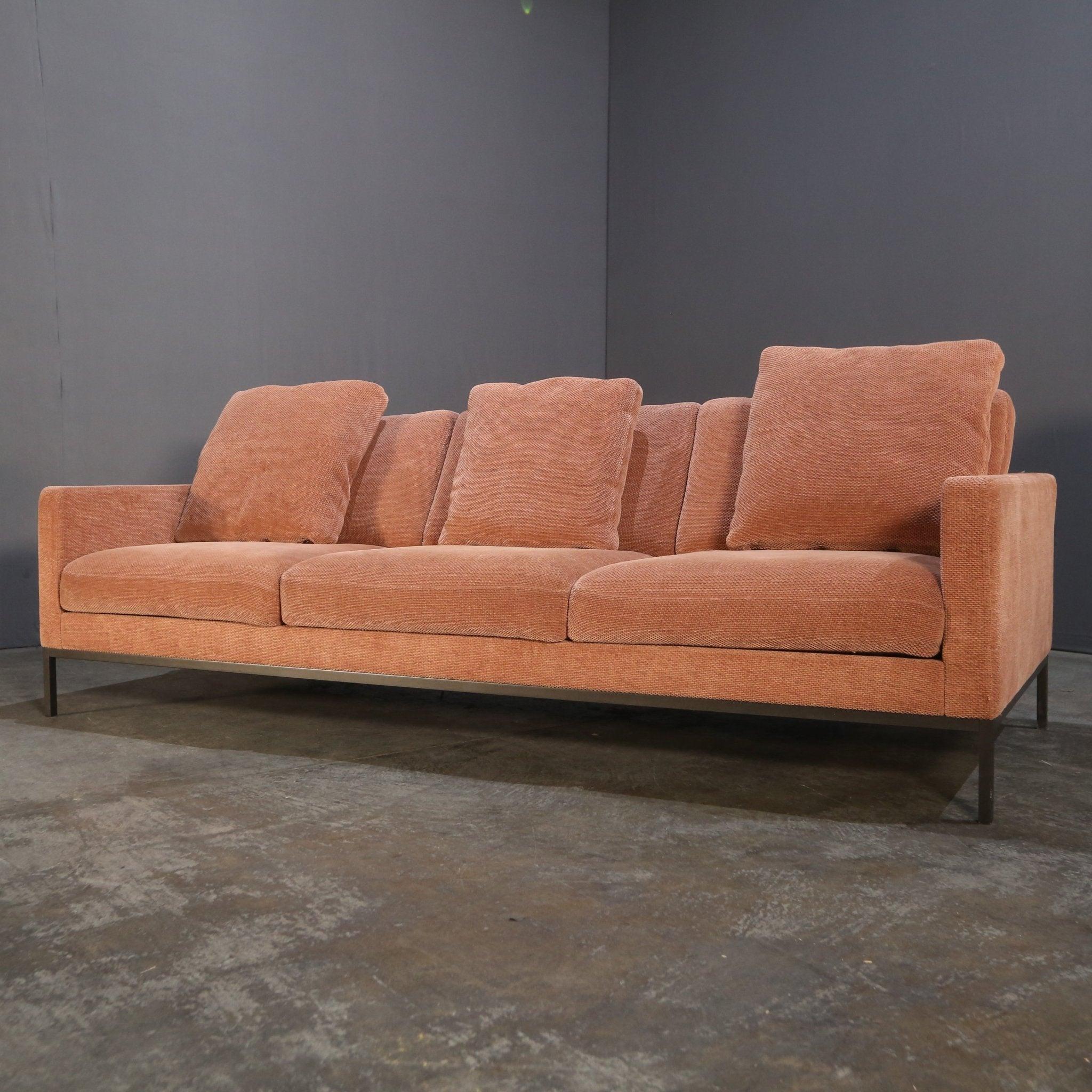 Contemporary Knoll Dusky Pink Fabric Relax Sofa by Florence Knoll