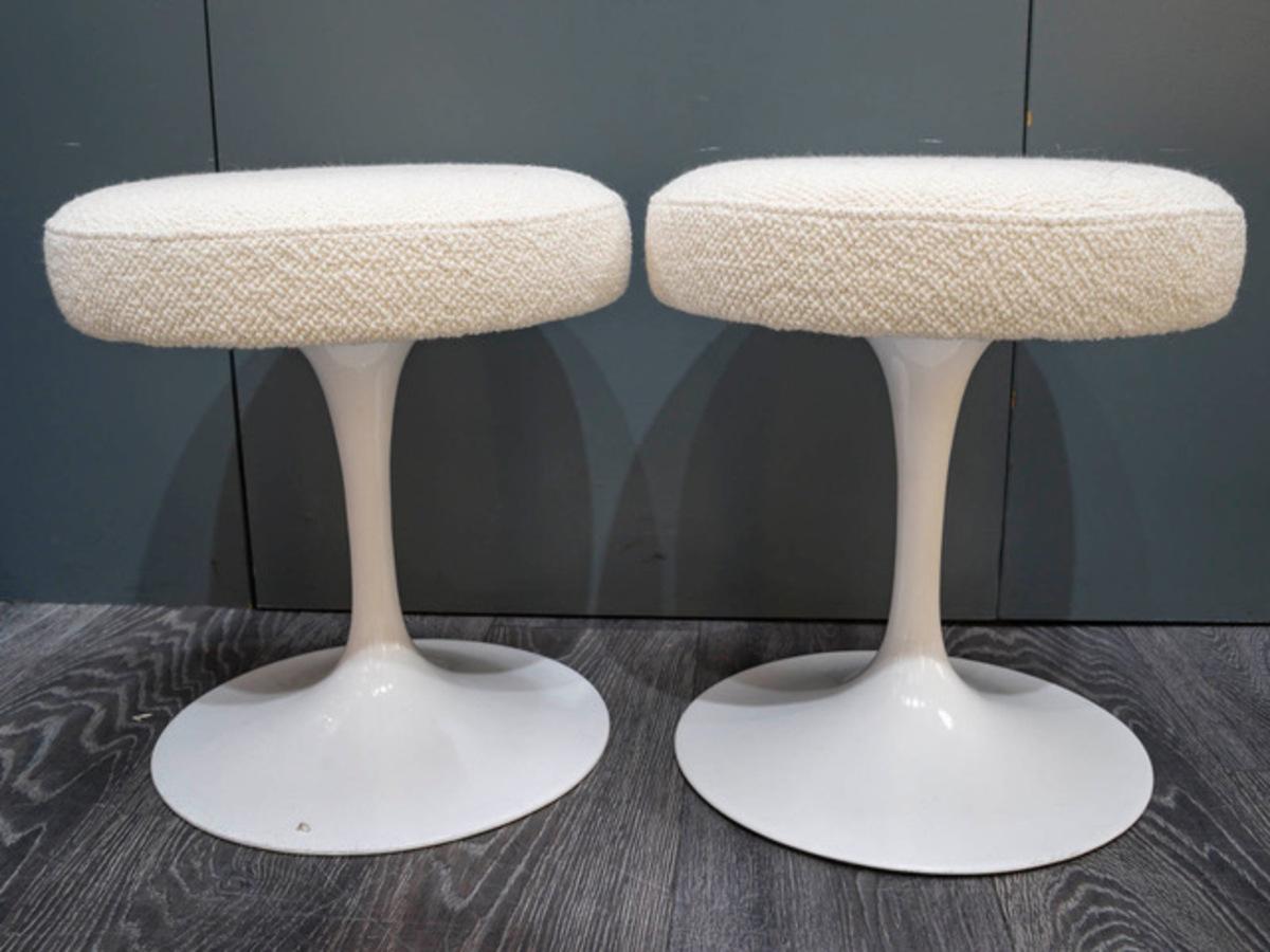 knoll -E Saarinen ‘Tulip’ Pair of stools In Good Condition For Sale In SAINT-OUEN-SUR-SEINE, FR