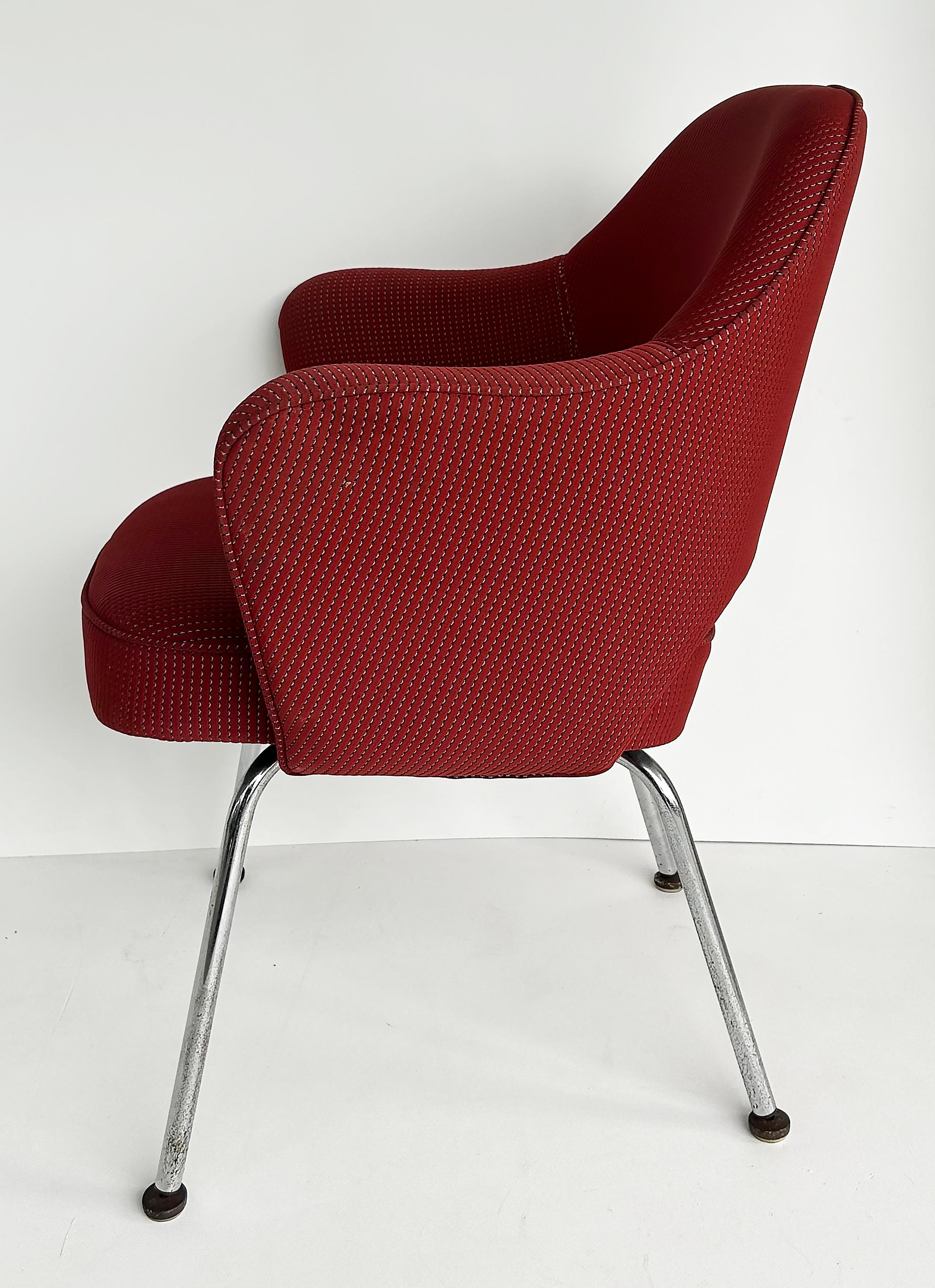 Knoll Eero Saarinen Executive Armchair #71 From Seagram Bldg., N.Y.C., Set of 4 For Sale 3