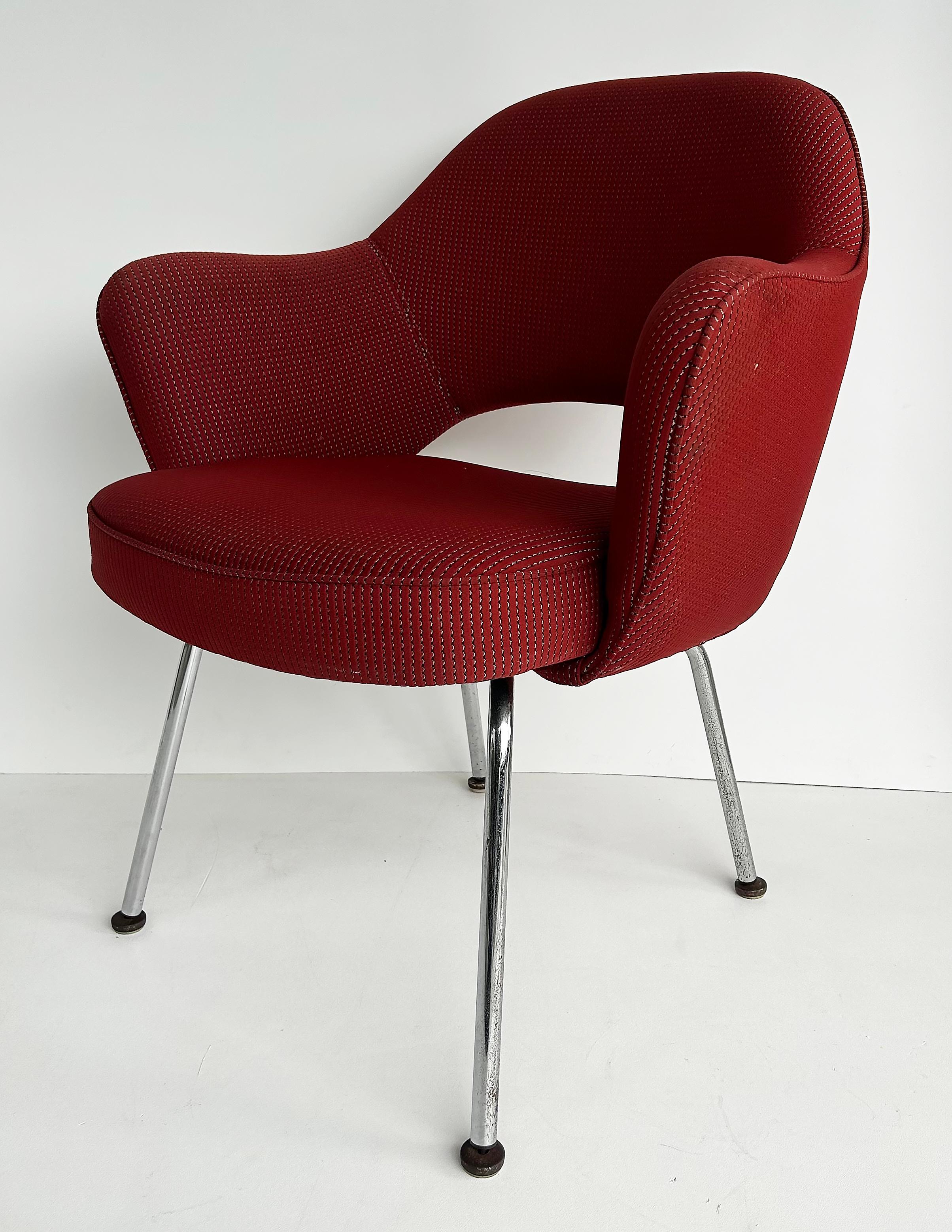Knoll Eero Saarinen Executive Armchair #71 From Seagram Bldg., N.Y.C., Set of 4 For Sale 4