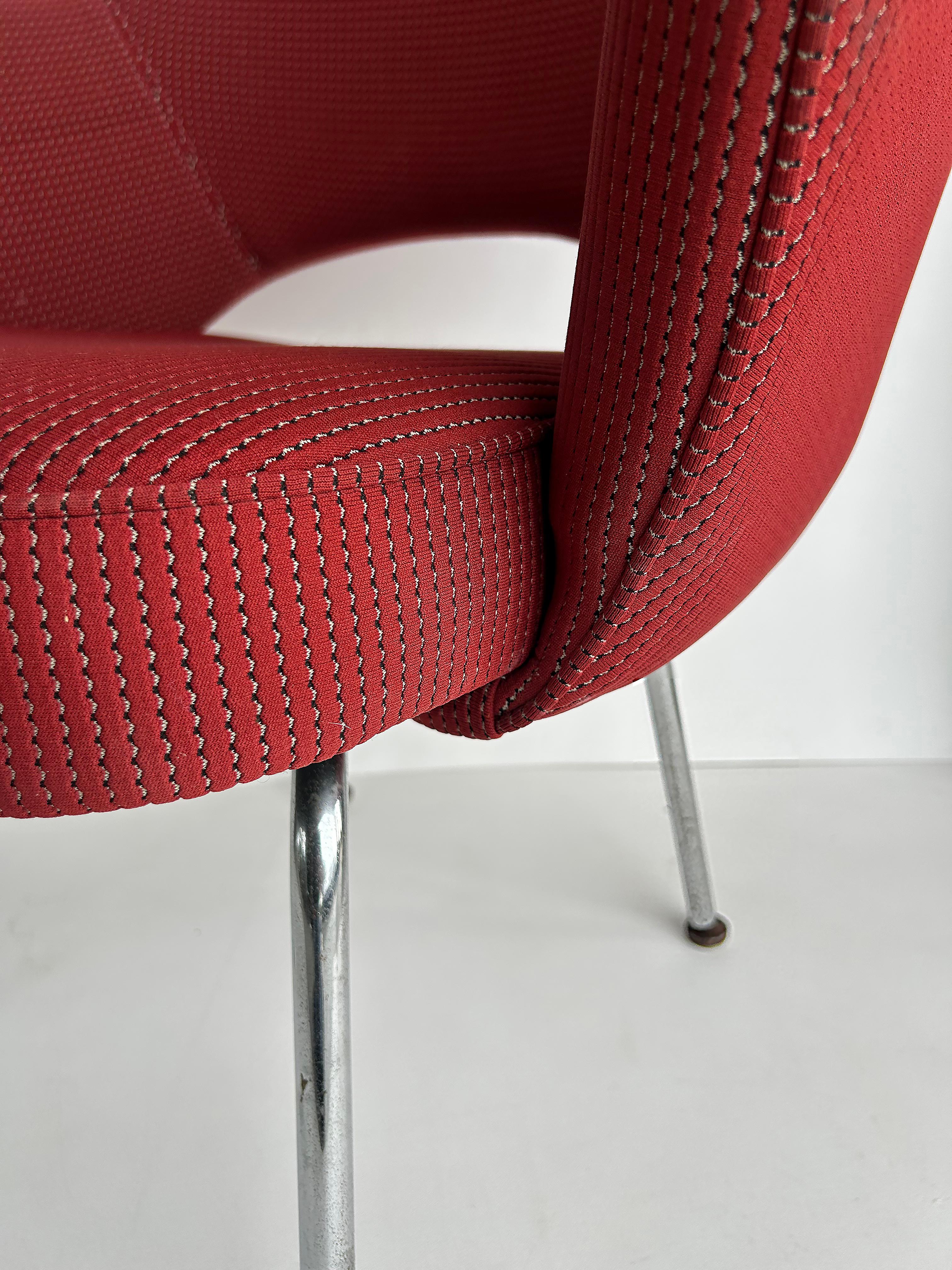 Knoll Eero Saarinen Executive Armchair #71 From Seagram Bldg., N.Y.C., Set of 4 For Sale 7