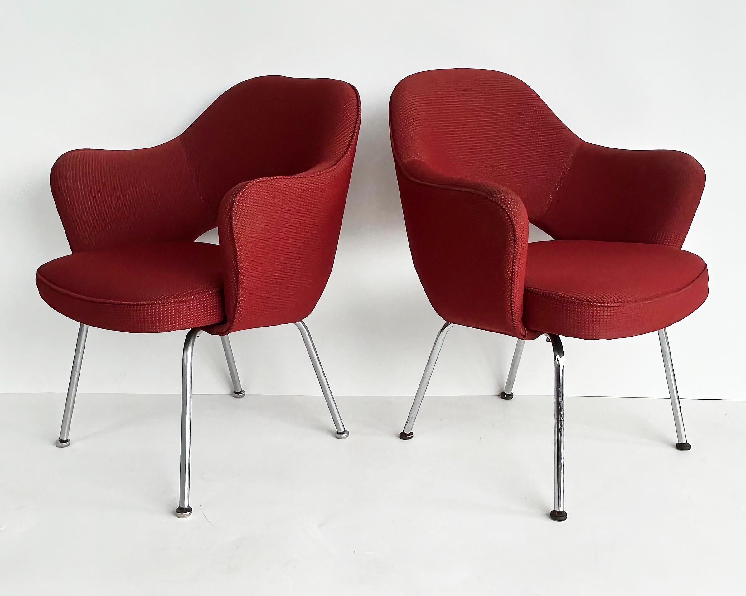 Mid-Century Modern Knoll Eero Saarinen Executive Armchair #71 From Seagram Bldg., N.Y.C., Set of 4 For Sale