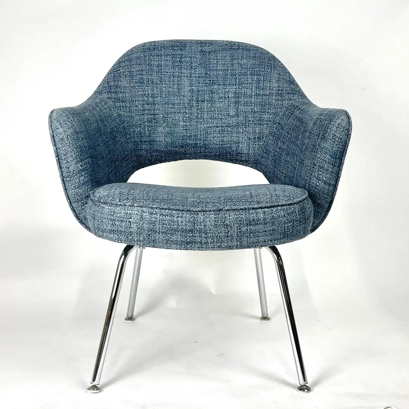 KNOLL Eero Saarinen Executive Armchair- Textured Blue Knoll Upholstery 3