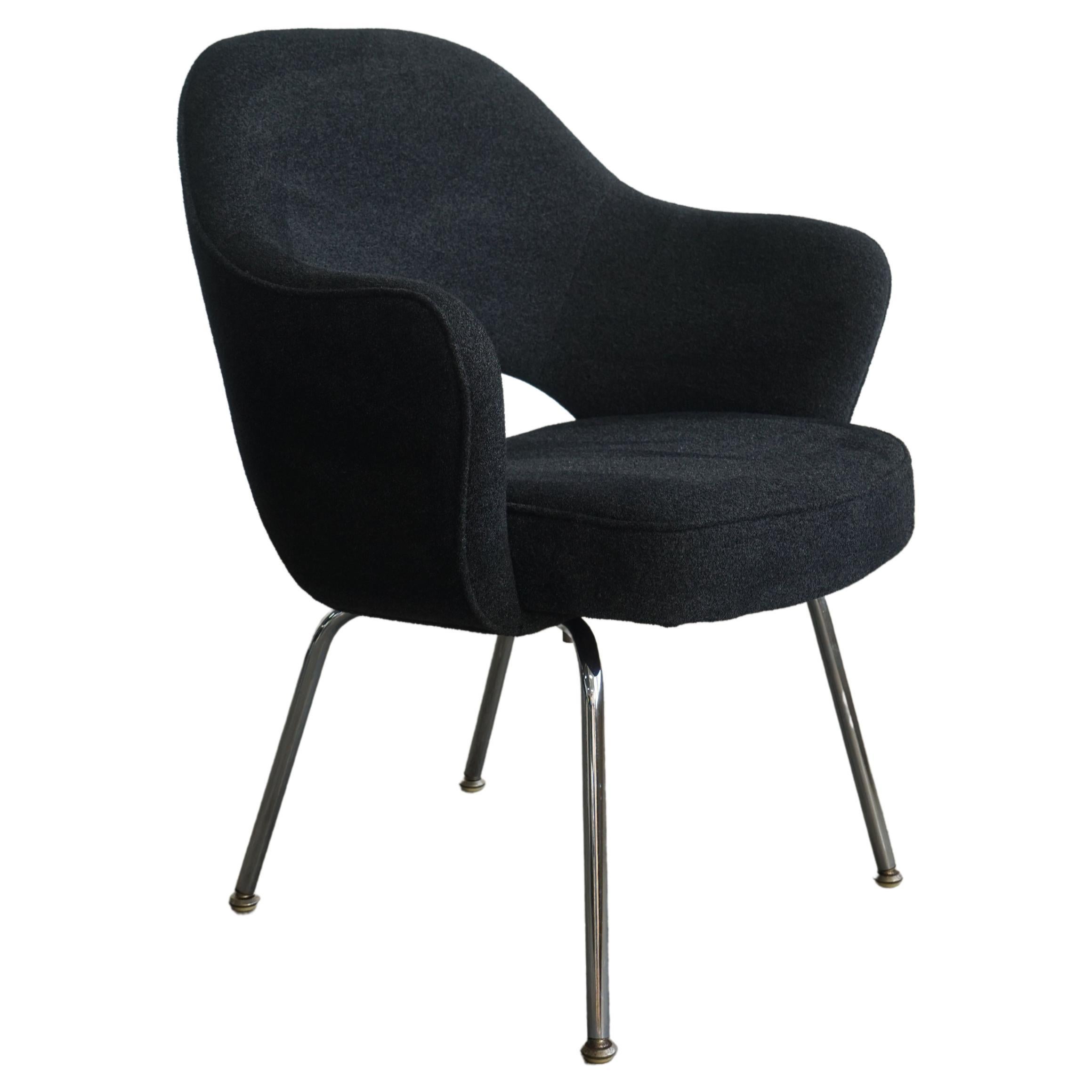 Knoll Eero Saarinen Executive Chair, Armchair black upholstery For Sale