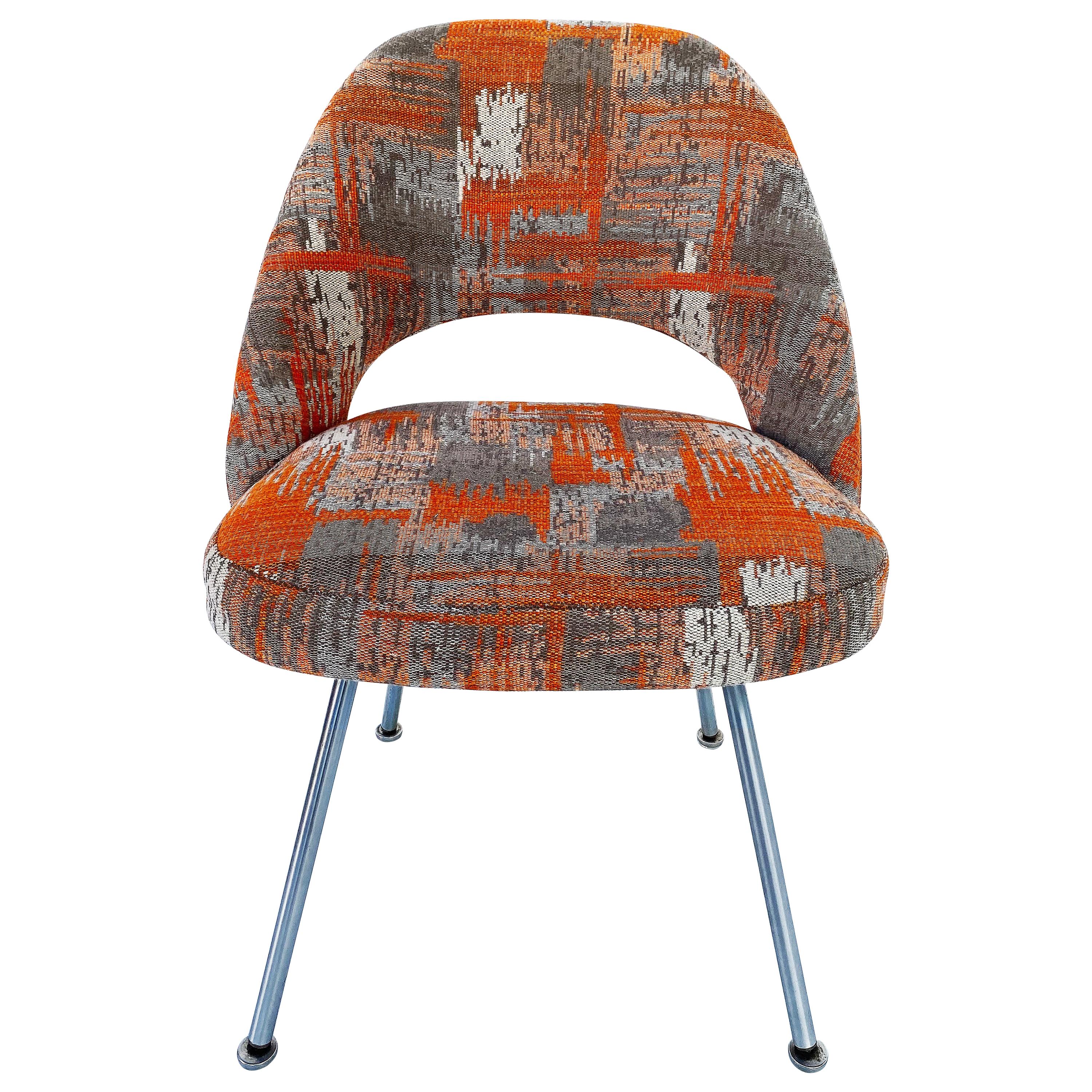 Knoll Eero Saarinen Executive Tubular Leg Chair in Cowtan & Tout Velvet For Sale