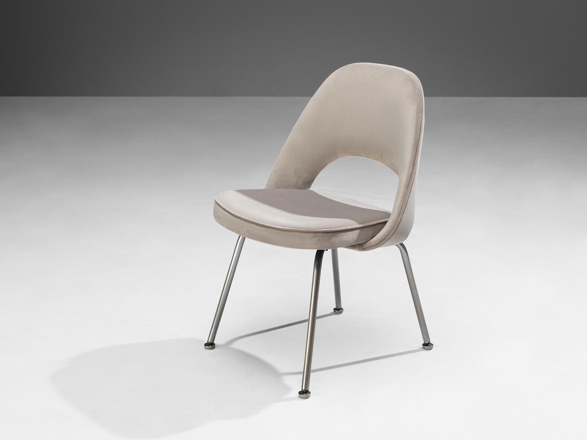 Knoll Eero Saarinen for Knoll Set of Six Chairs in Grey Velvet  For Sale 4