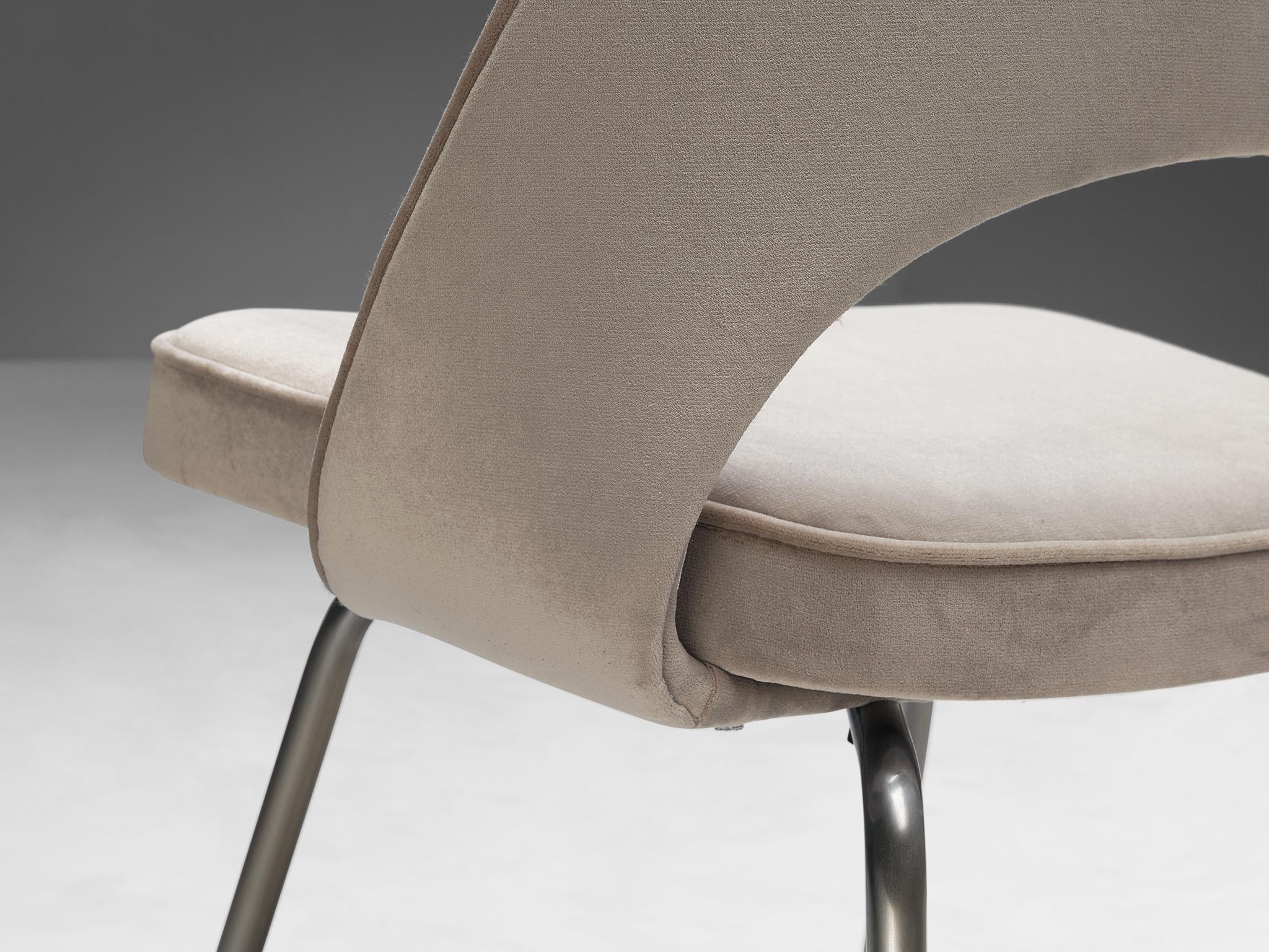 Knoll Eero Saarinen for Knoll Set of Six Chairs in Grey Velvet 1