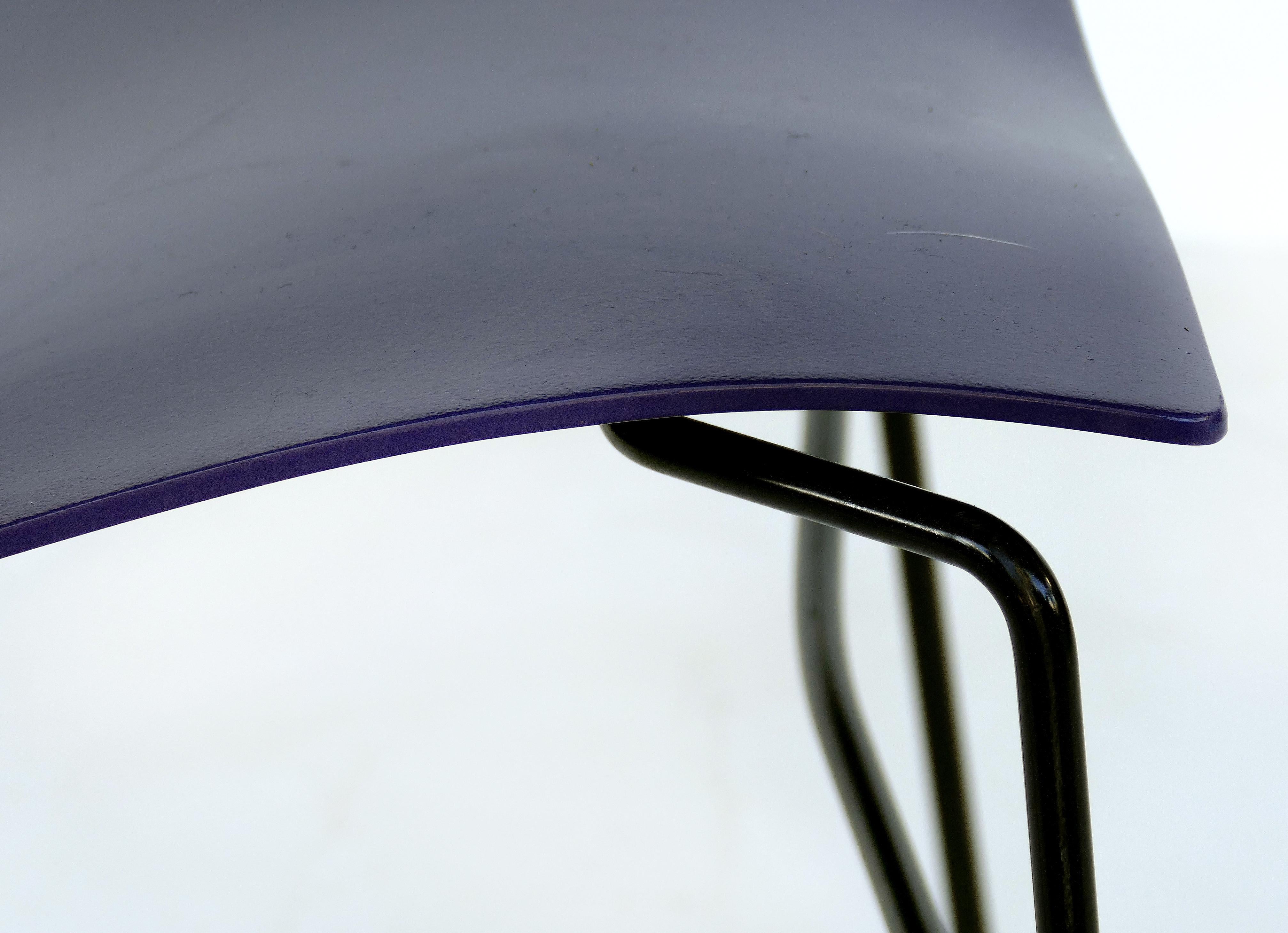 Knoll Ergonomic Handkerchief Chairs by Massimo and Lelia Vignelli, circa 1980s In Good Condition In Miami, FL