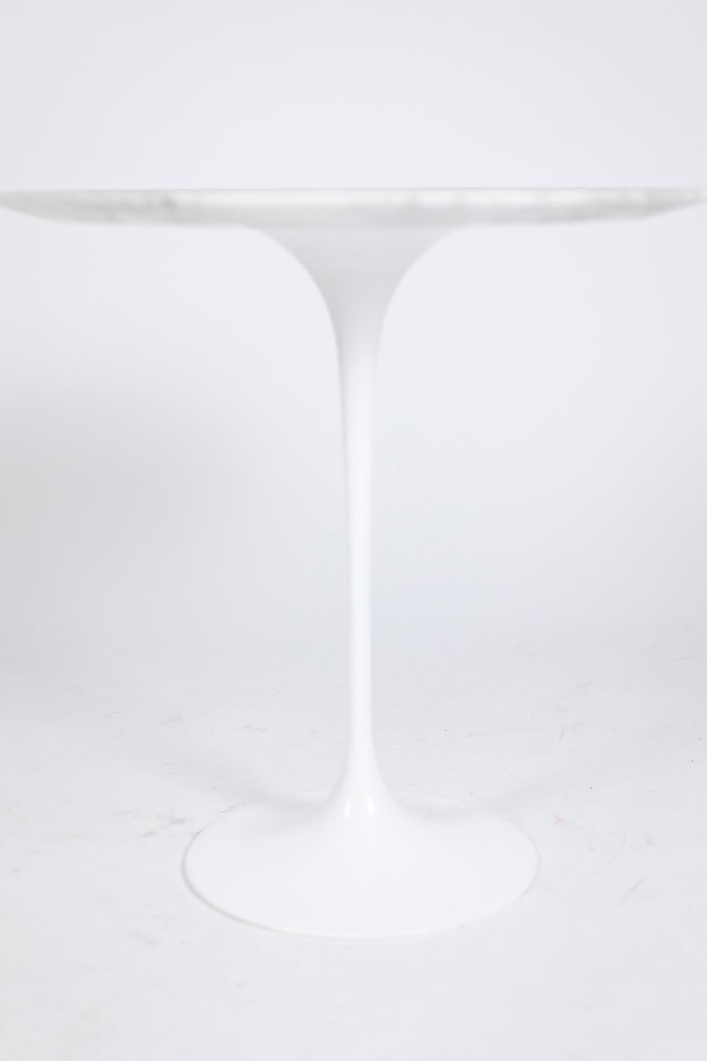 Central American Knoll for Saarinen, Pedestal table “Tulip”, 20th century For Sale
