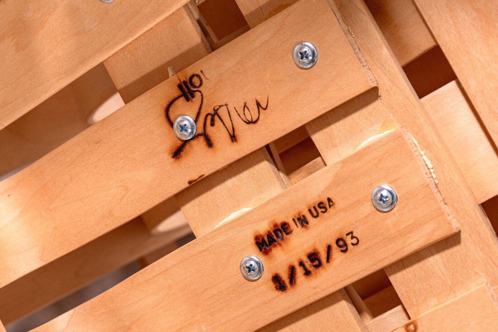 Knoll Frank Gehry Power Play Paire de fauteuils en bois courbé et pouf assorti en vente 3