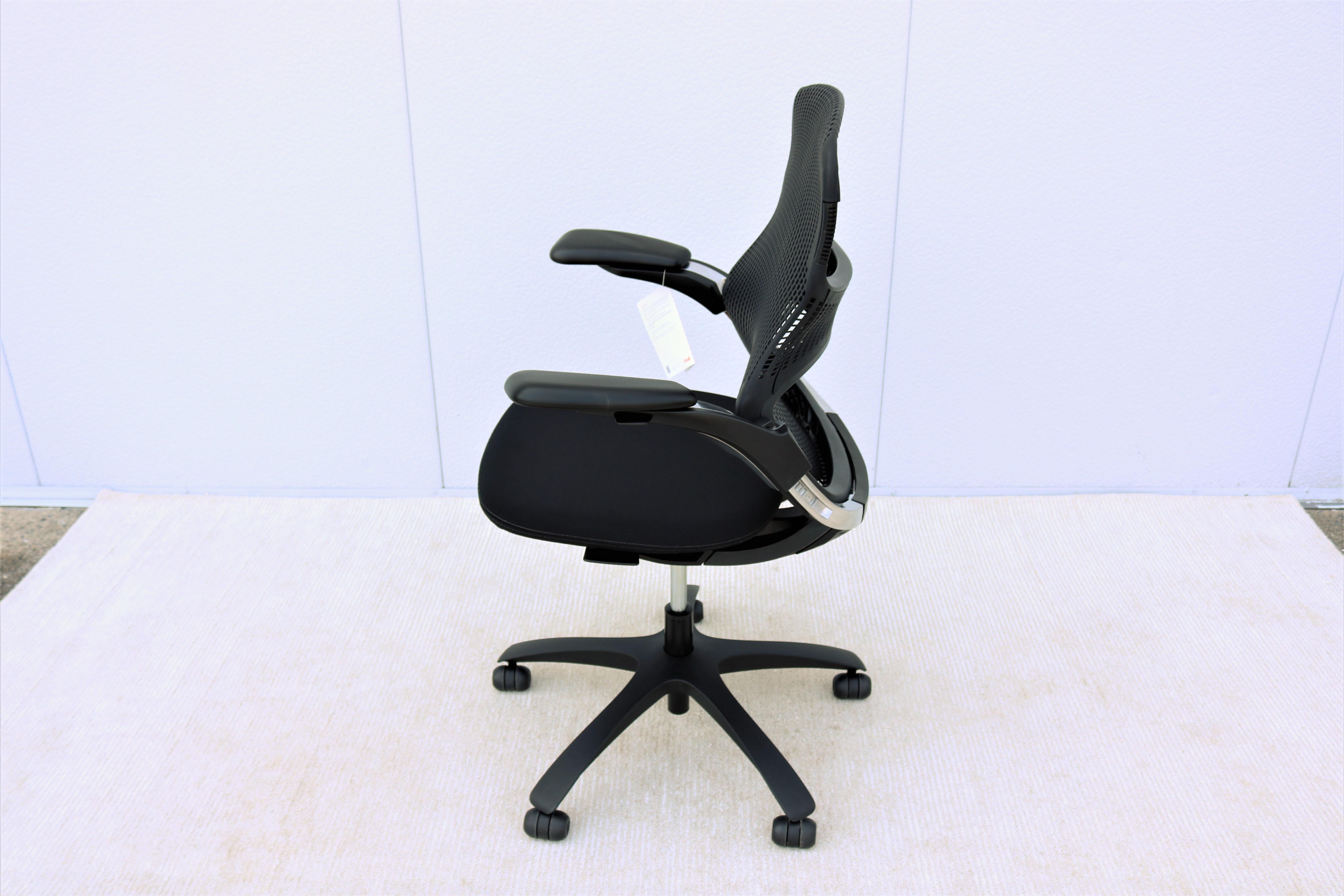 Acier Chaise de bureau ergonomique noire de la génération Knoll entièrement réglable, neuve en vente