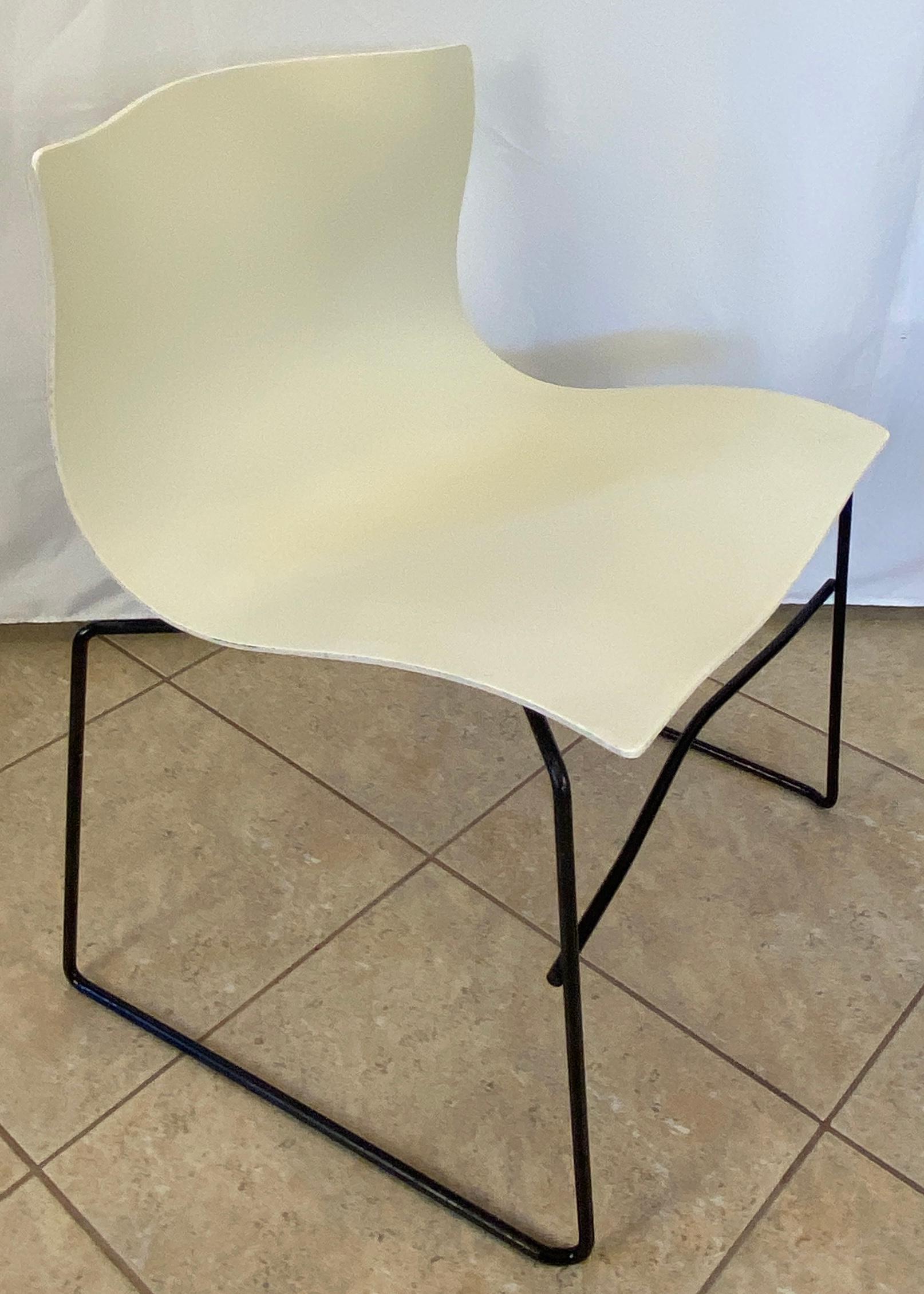 Knoll Handkerchief Stacking Chairs by Massimo & Lella Vignelli, Set of 4 In Good Condition For Sale In Miami, FL