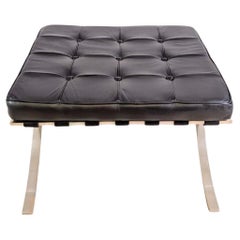 Knoll Intenational Barcelona Hocker Mies van der Rohe Leder schwarz