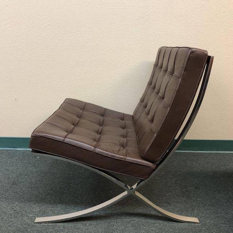 Leather Knoll Internarional Ludwig Mies van der Rohe Barcelona Chair For Sale