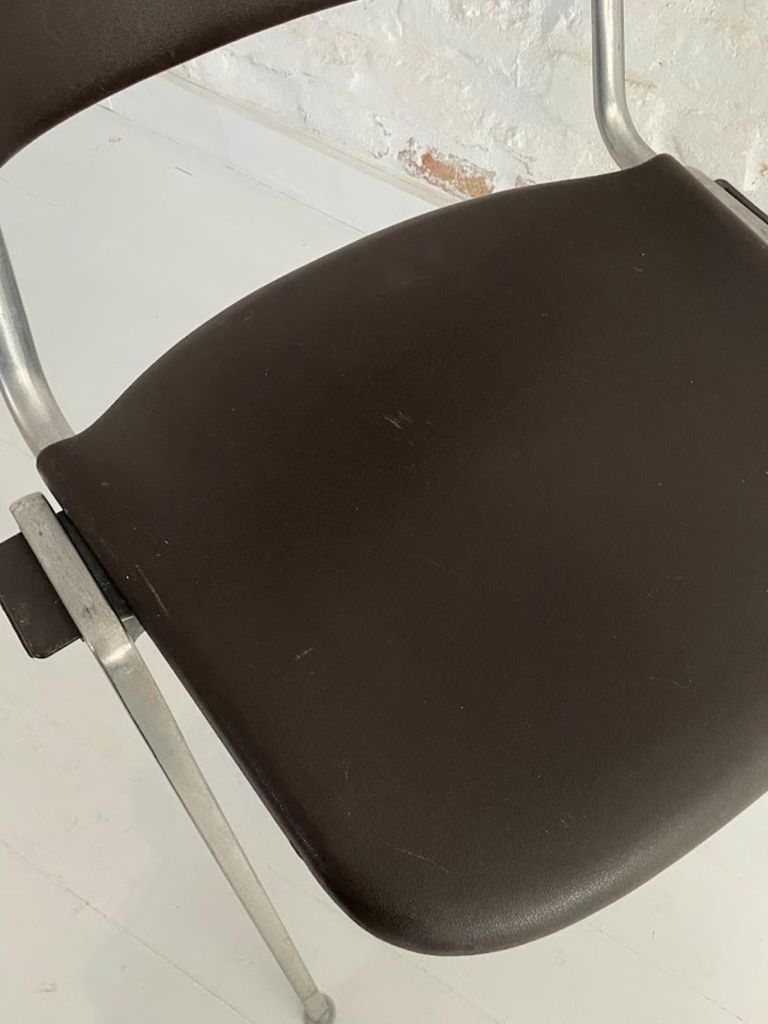 Chaises empilables Knoll International 1601 modèle Don Albinson 1970 en vente 5
