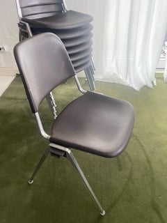 Chaises empilables Knoll International 1601 modèle Don Albinson 1970