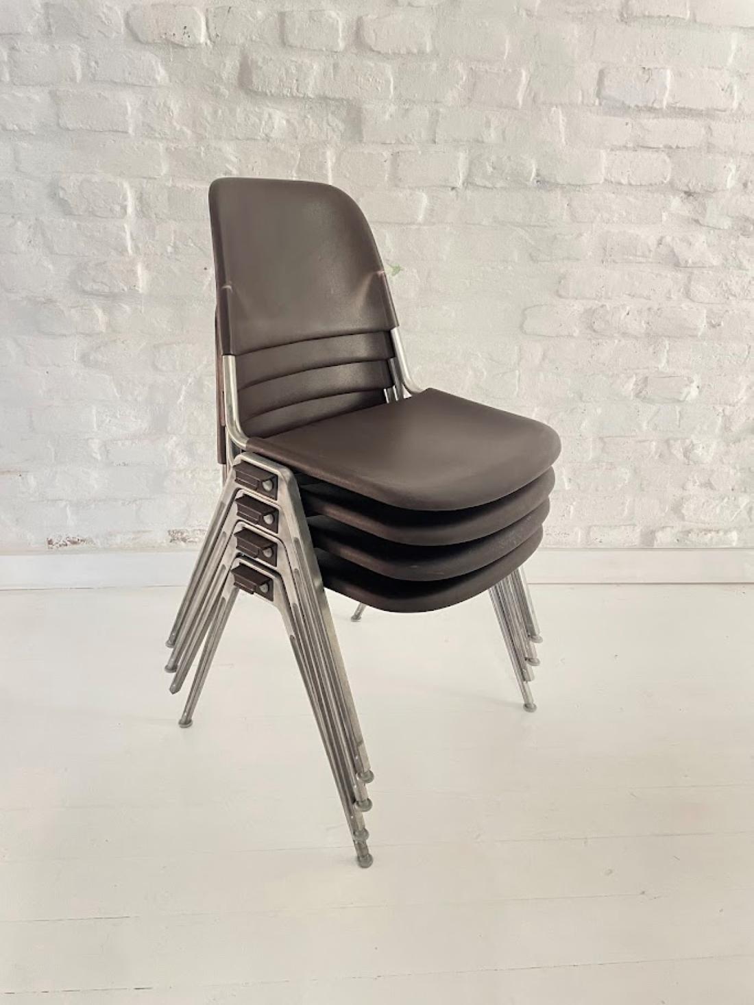 Mid-Century Modern Chaises empilables Knoll International 1601 modèle Don Albinson 1970 en vente