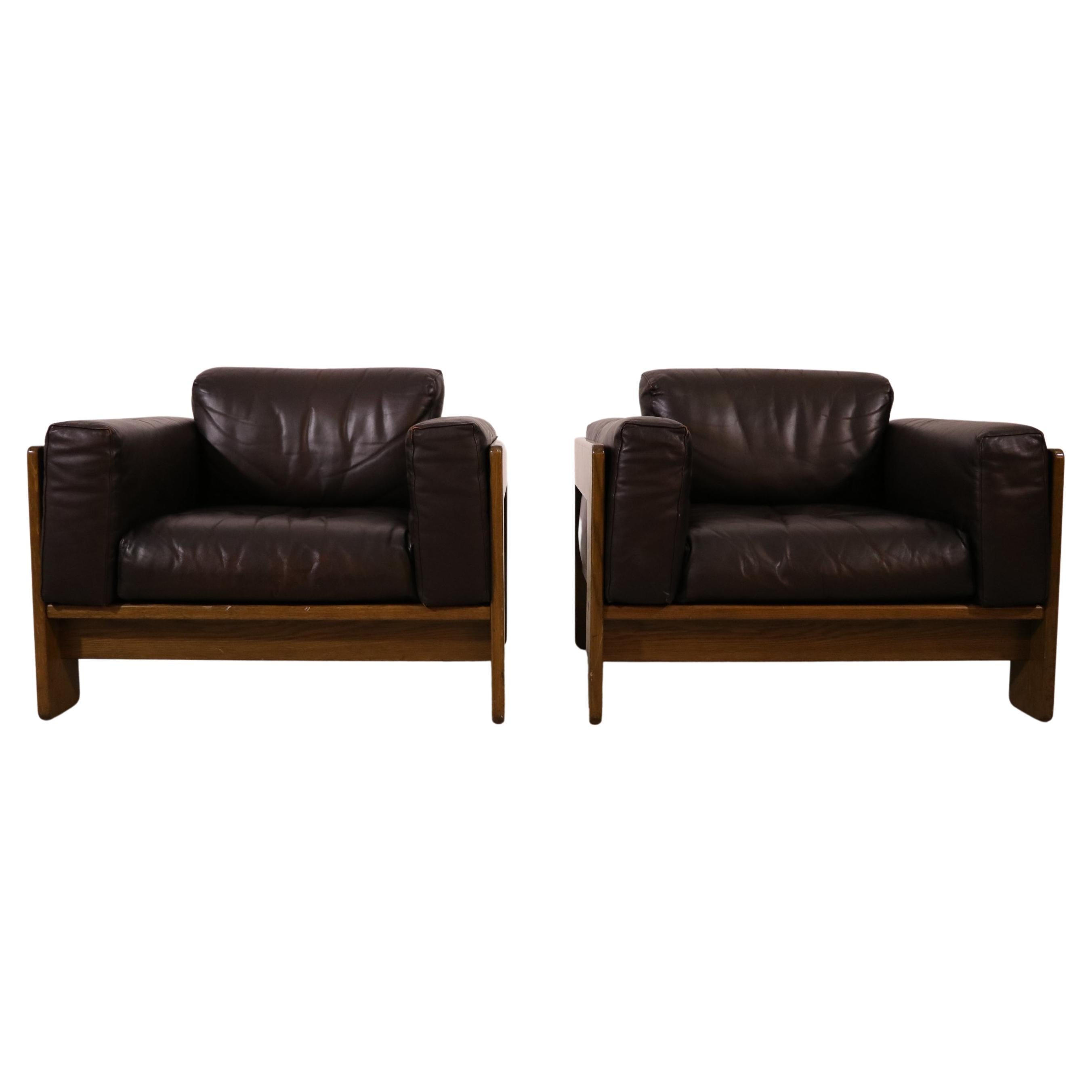 Knoll International Armchairs Model 'Bastiano' Tobia Scarpa Leather Dark Brown For Sale