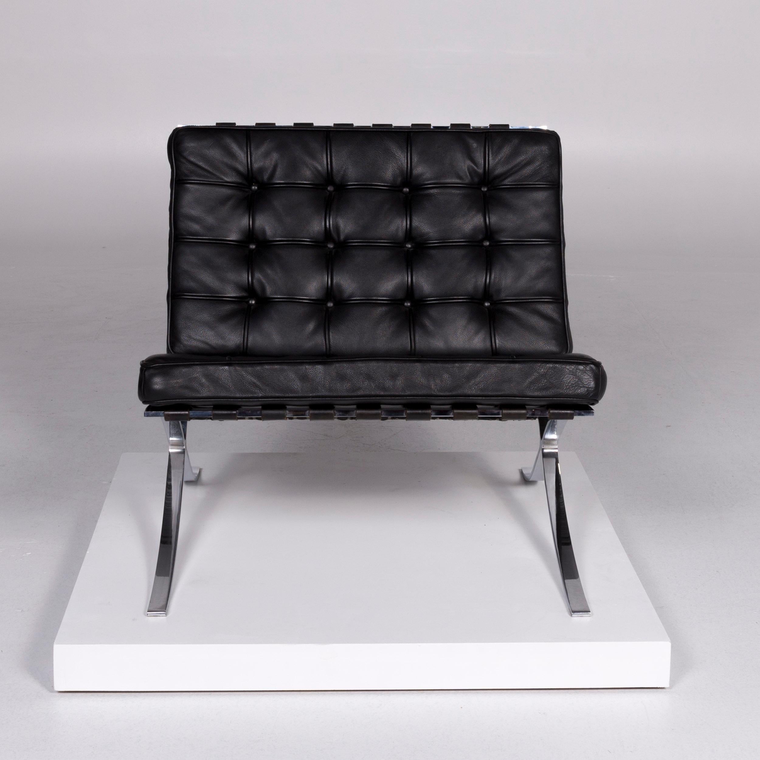 We bring to you a Knoll International Barcelona chair vintage designer leather armchair set black.
 
 Product measurements in centimeters:
 
Depth 80
Width 76
Height 74
Seat-height 39
Seat-depth 51
Seat-width 76
Back-height 42.

 