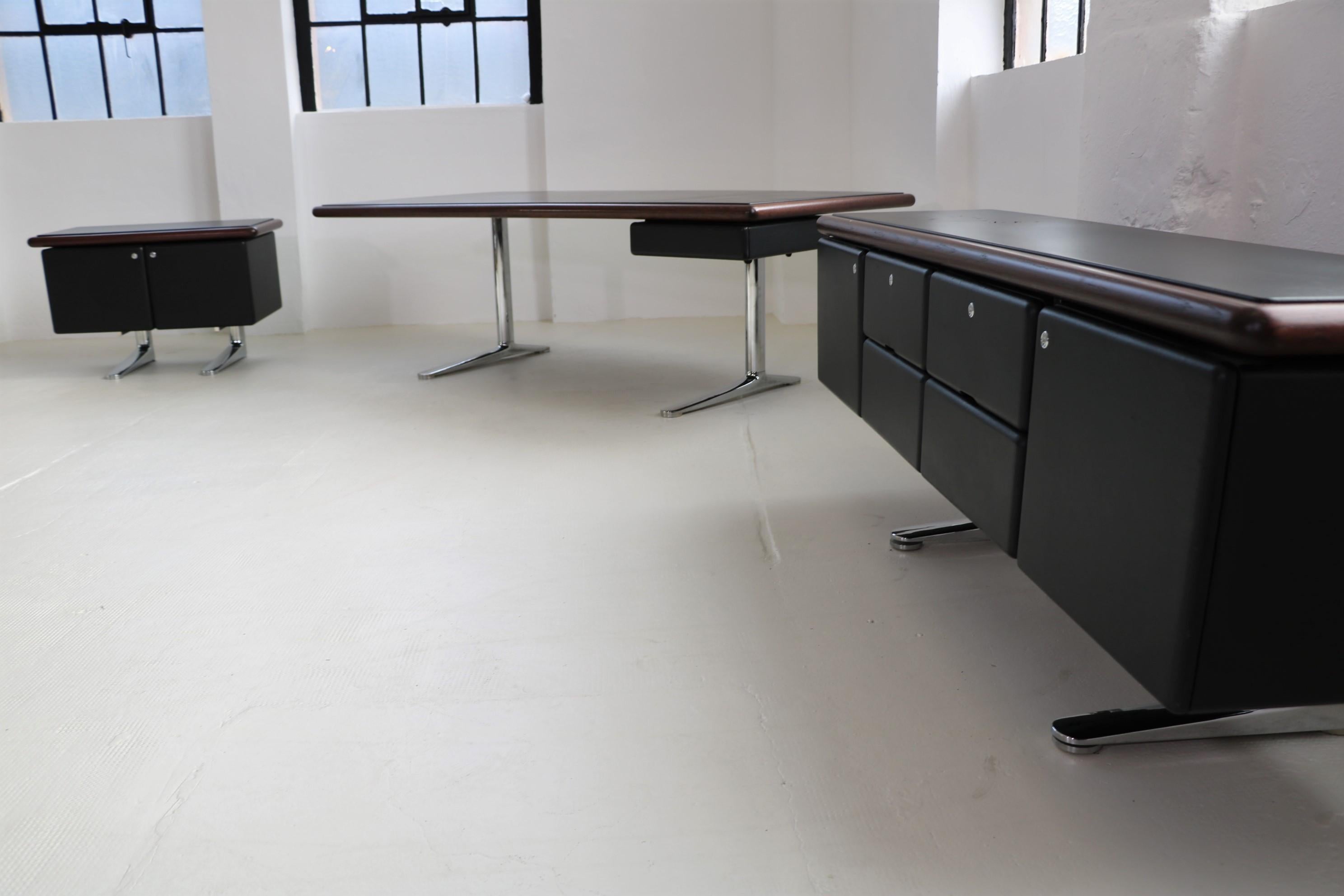 Knoll International Complete Office Warren Platner Desk and Sideboards For Sale 1