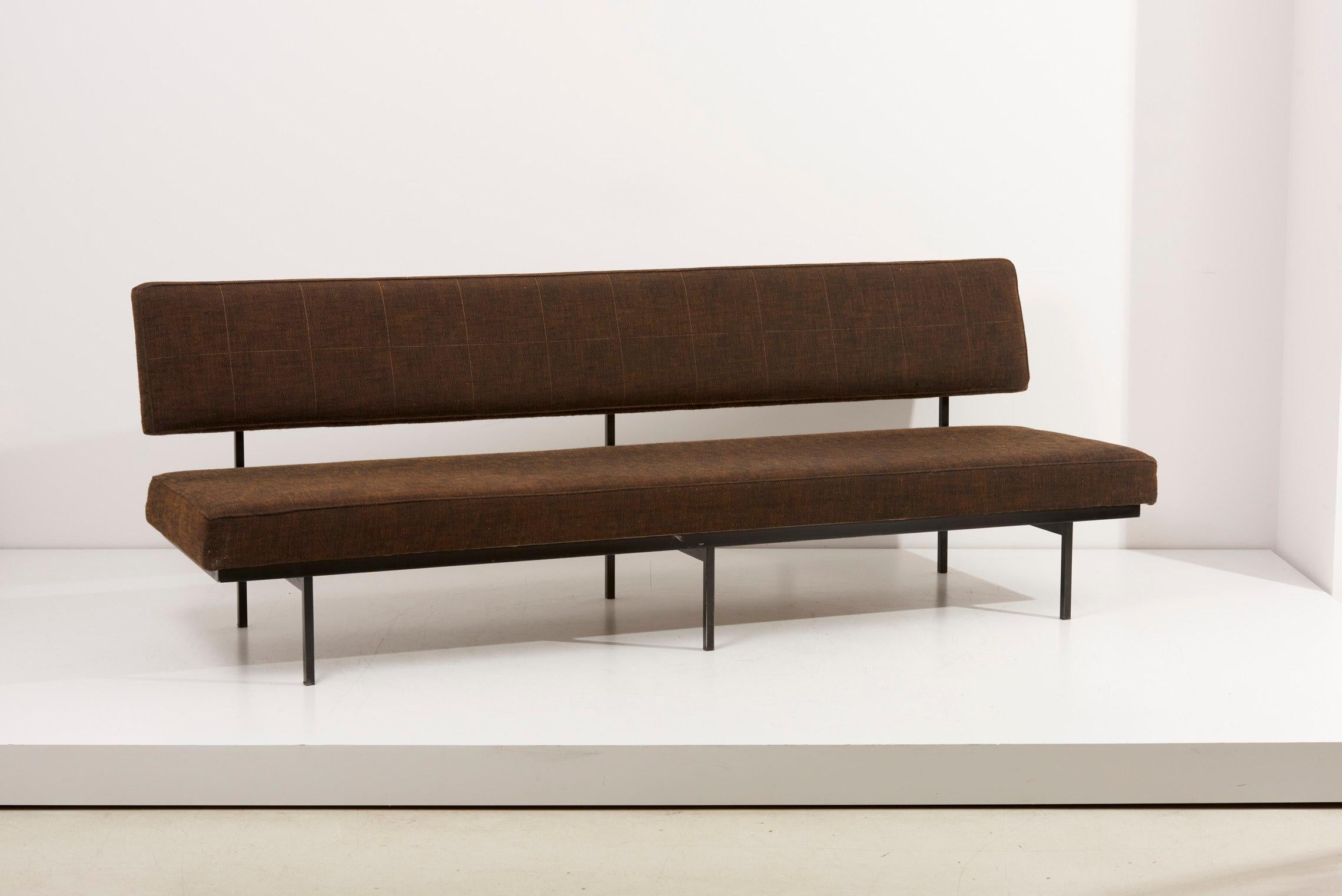 Knoll International custom sofa by Florence Knoll, 1950s 
Needs to be reupholstered.
