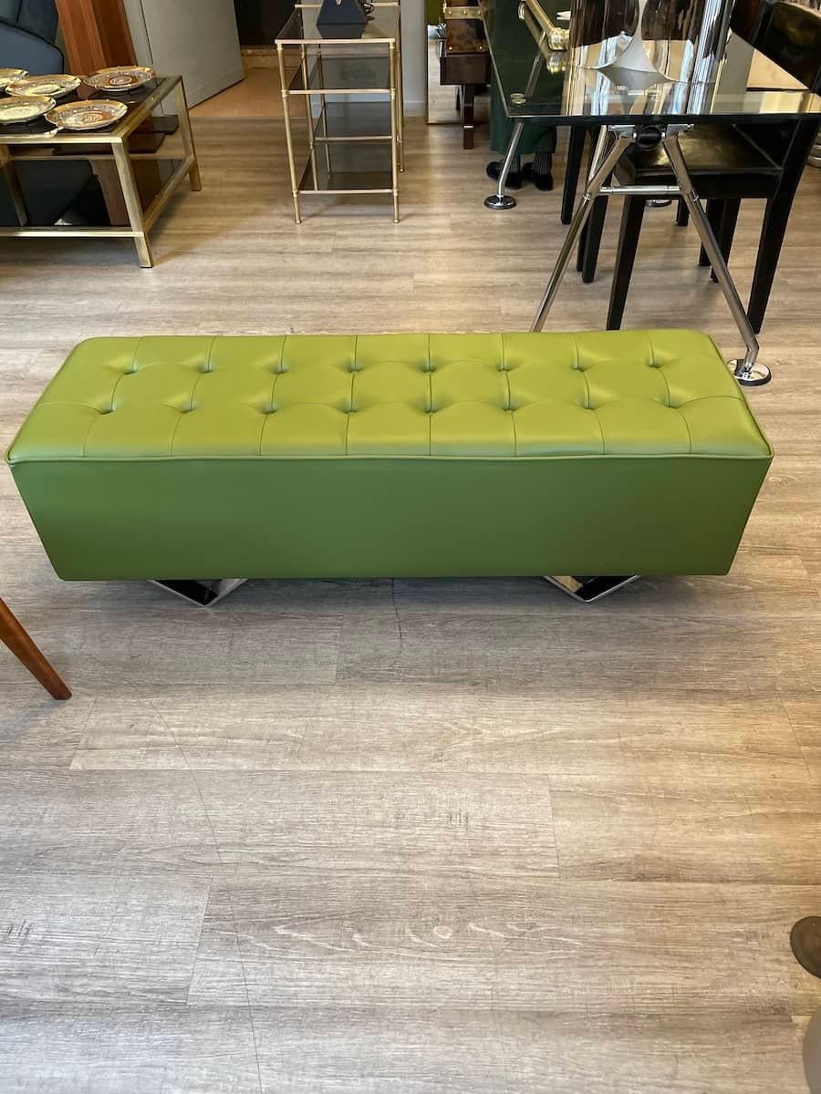 Knoll International Green Capitonné Leather Steel feet Benches  For Sale 3