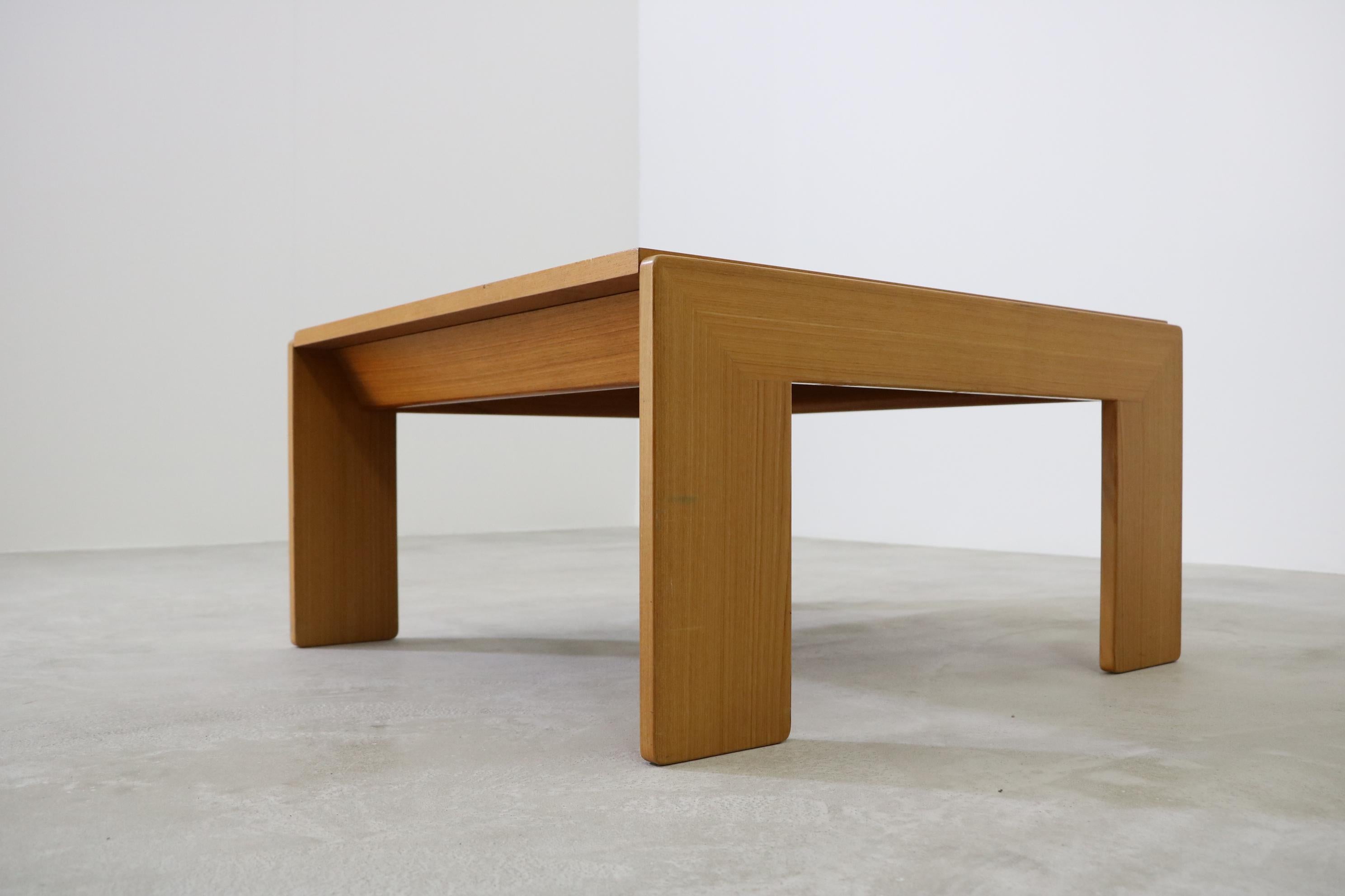 Teak Knoll International table model 'Bastiano' Tobia Scarpa teak wood For Sale