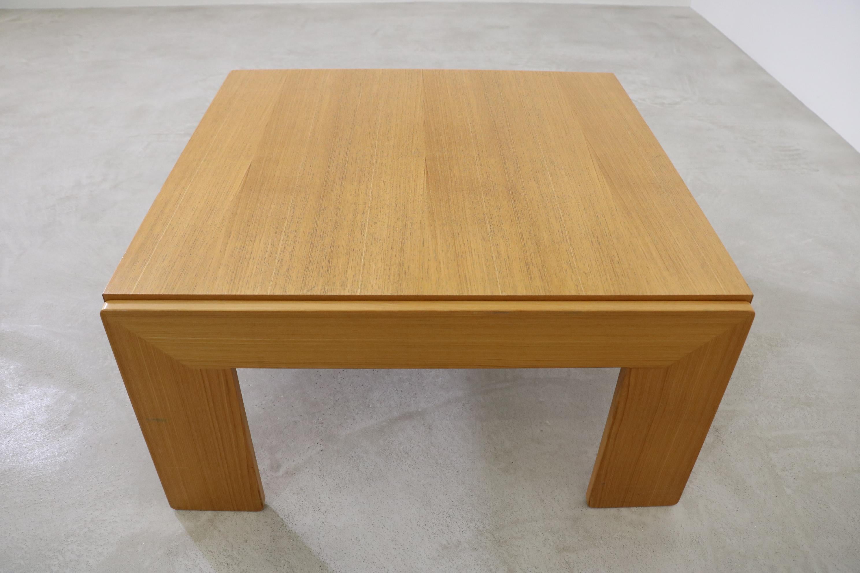 Knoll International table model 'Bastiano' Tobia Scarpa teak wood For Sale 3