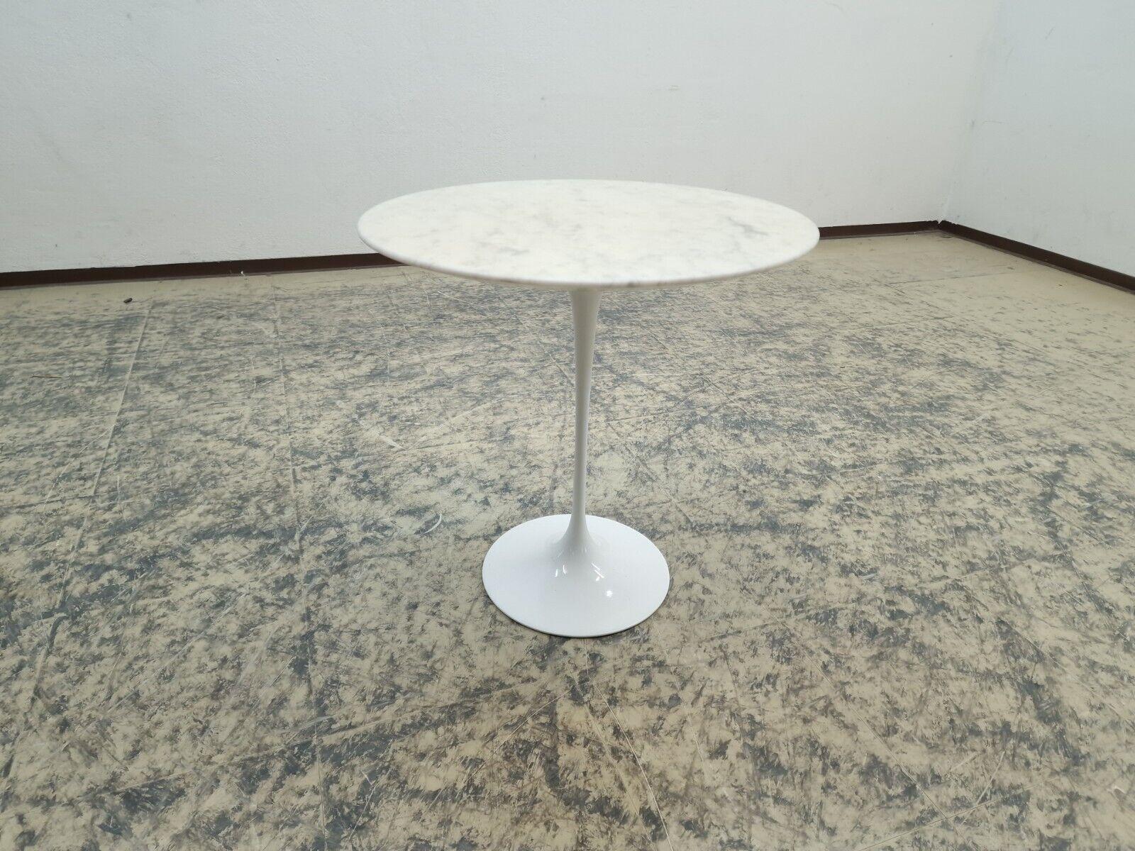 Metal Knoll International Tulip Tisch Marmor Saarinen Beistelltisch Designertisch For Sale