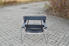 Knoll International Wassily Chair by Marcel Breuer Black Leather