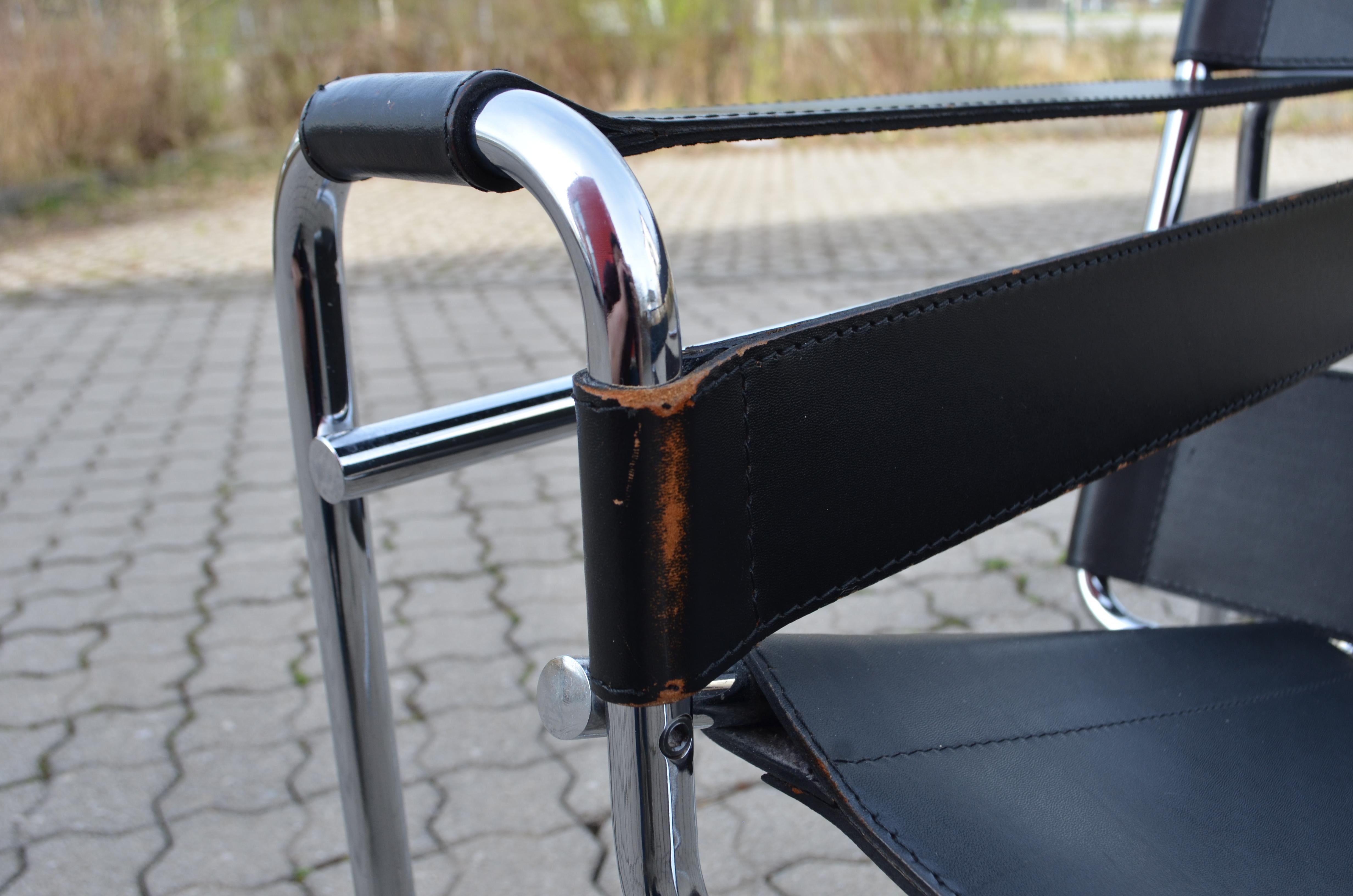 italien Knoll International Chaise Wassily par Marcel Breuer Cuir noir en vente