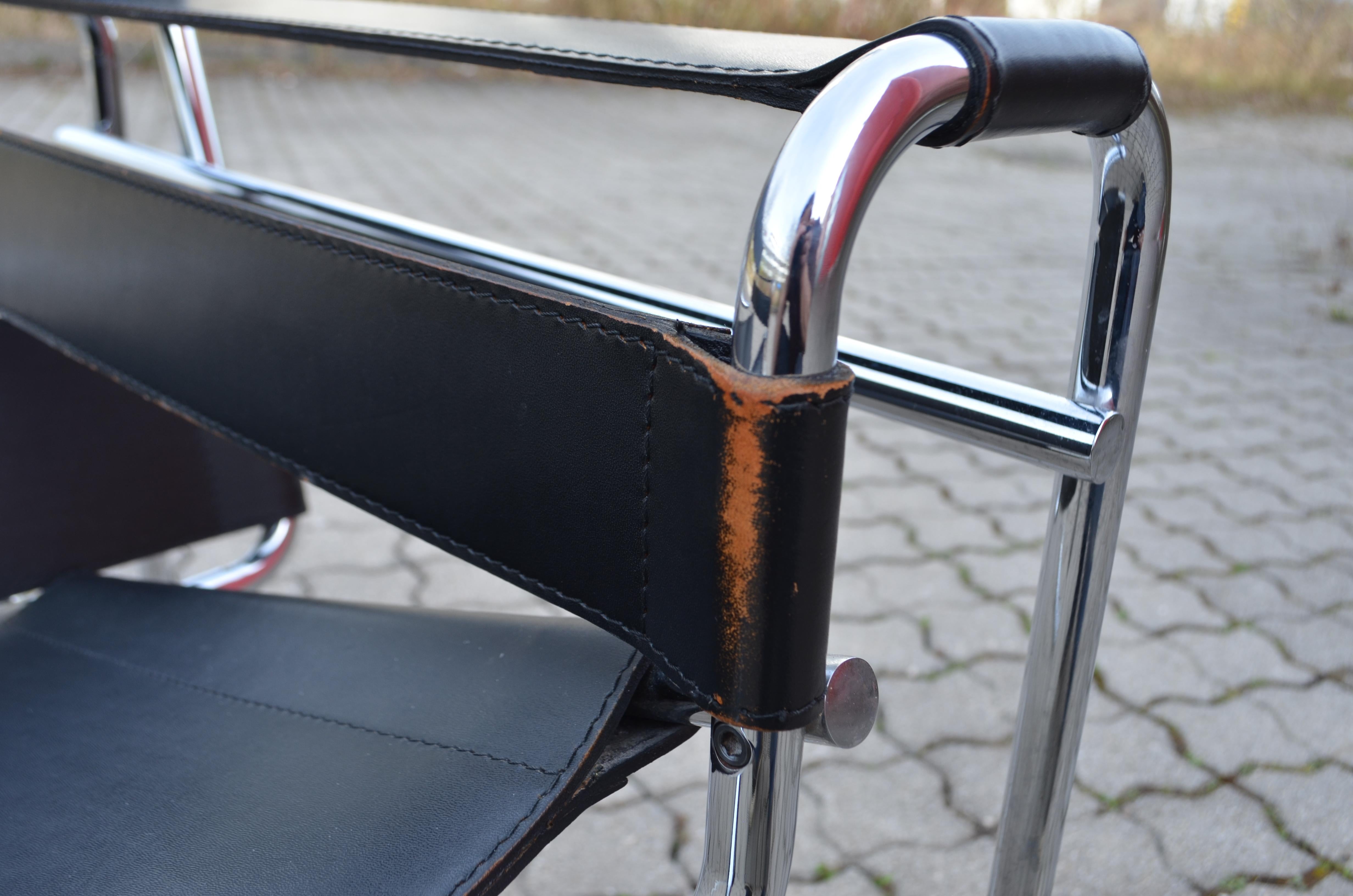 20th Century Knoll International Wassily Chair by Marcel Breuer Black Leather For Sale