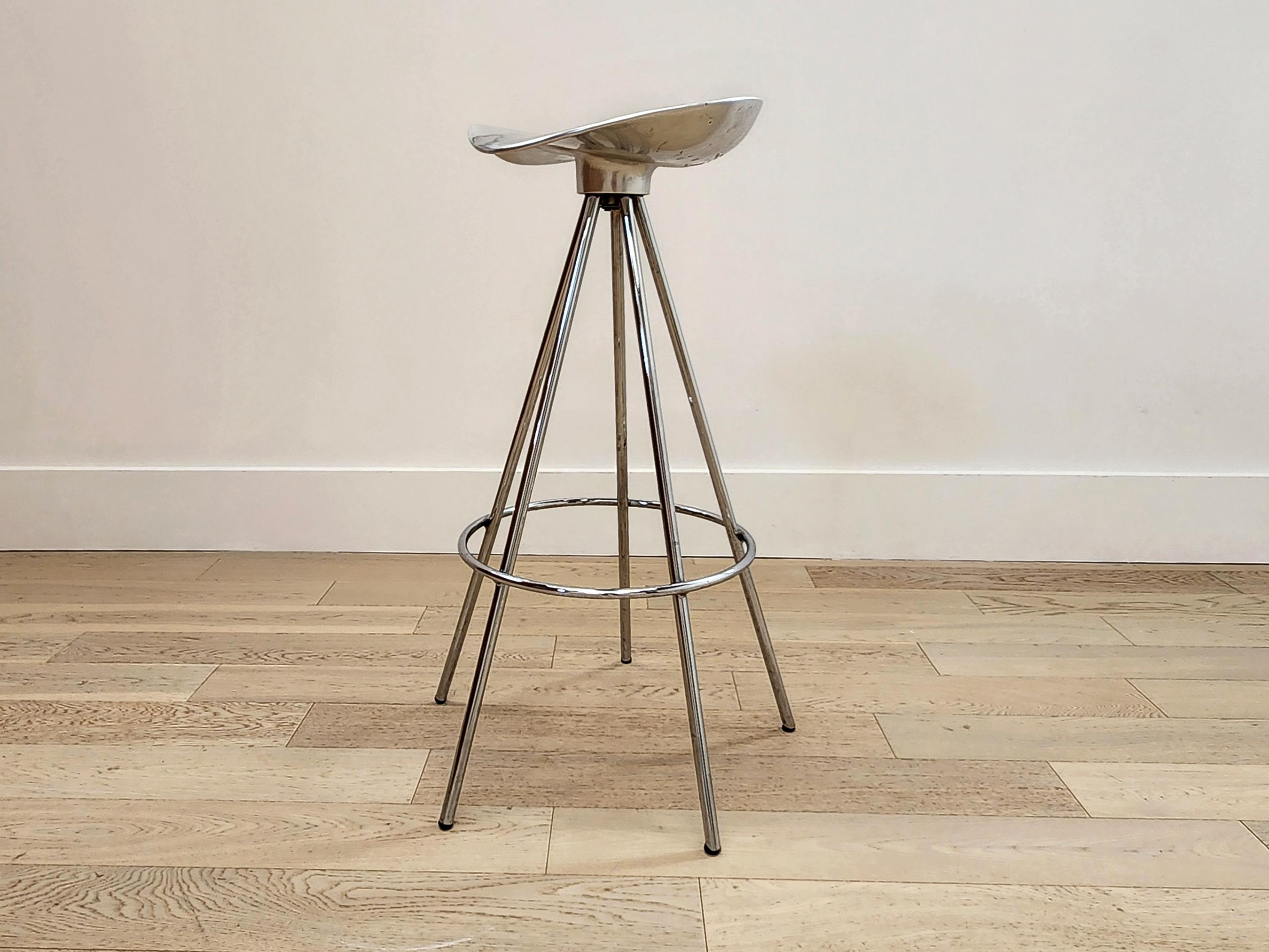 Polished Knoll 'Jamaica' Stainless Steel Counter / Bar Stool by Pepe Cortes For Sale