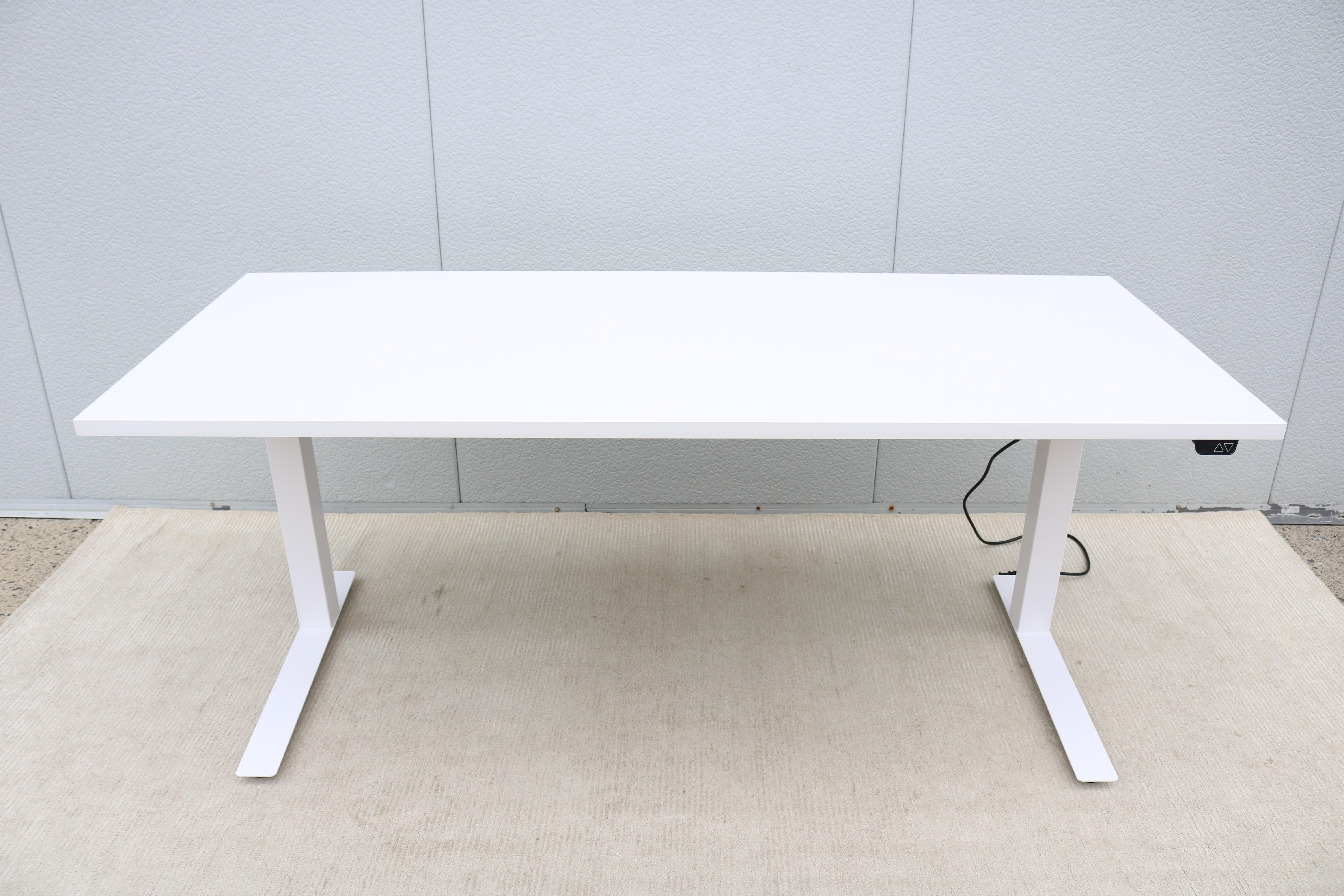 Knoll K. Stand Electric Height-Adjustable Rectangle White Table Desk For Sale 2