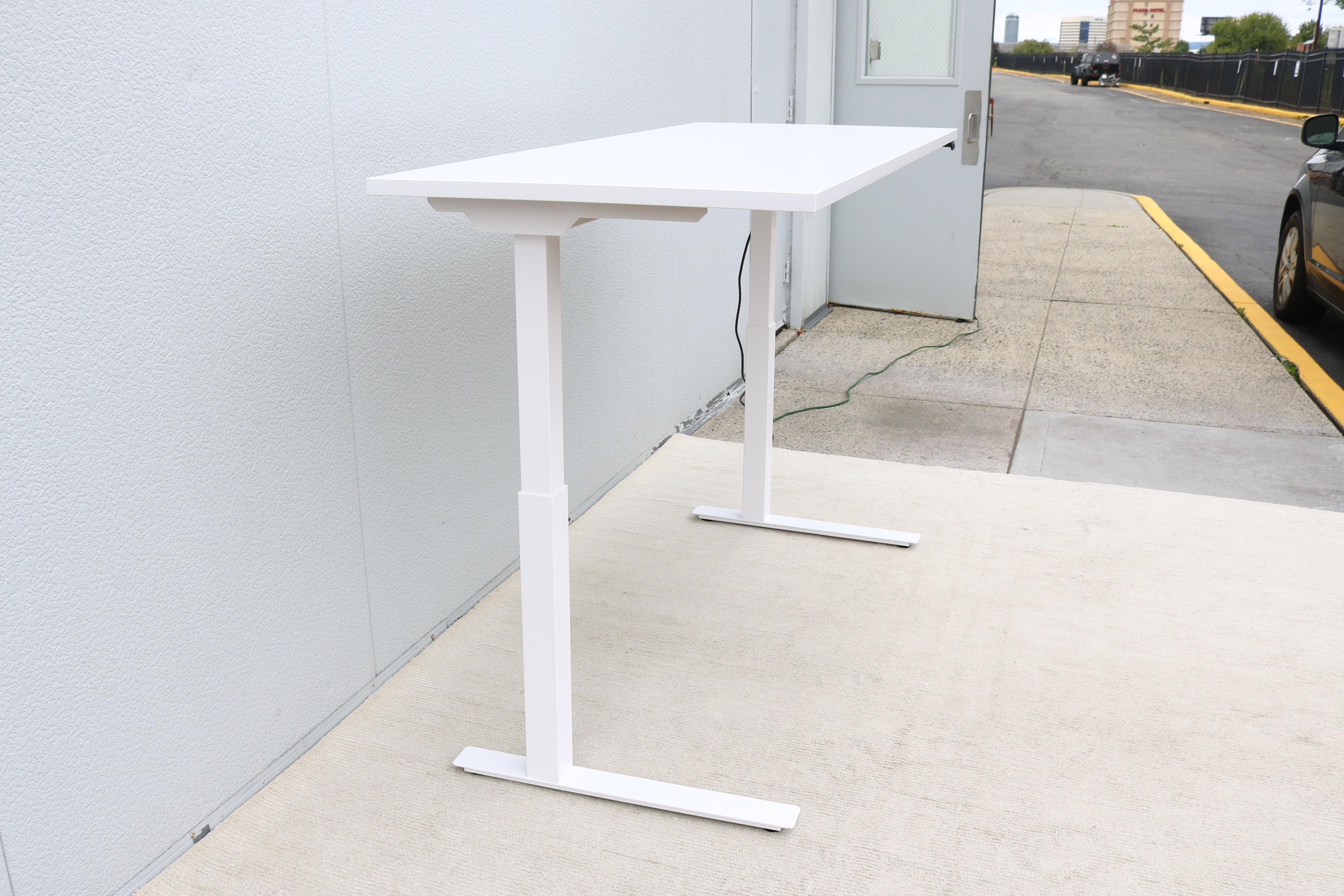 Knoll K. Stand Electric Height-Adjustable Rectangle White Table Desk For Sale 4