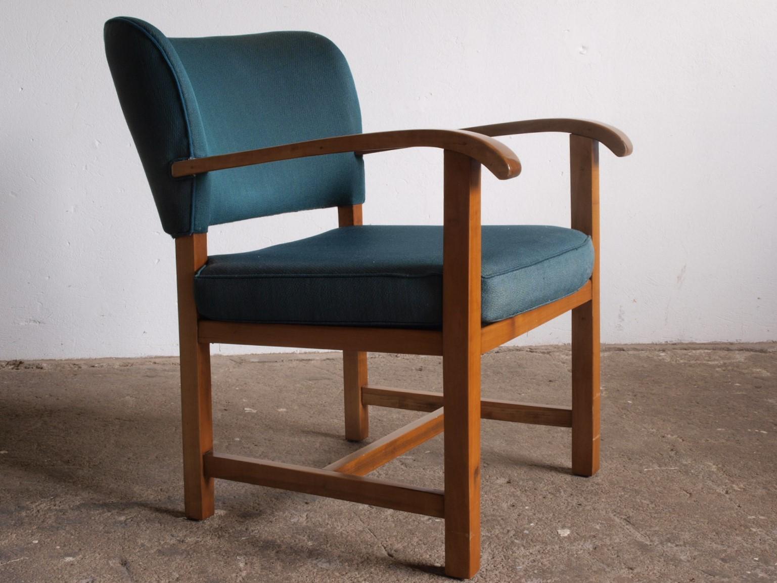 Knoll Lounge Chairs ca. 1940s 2