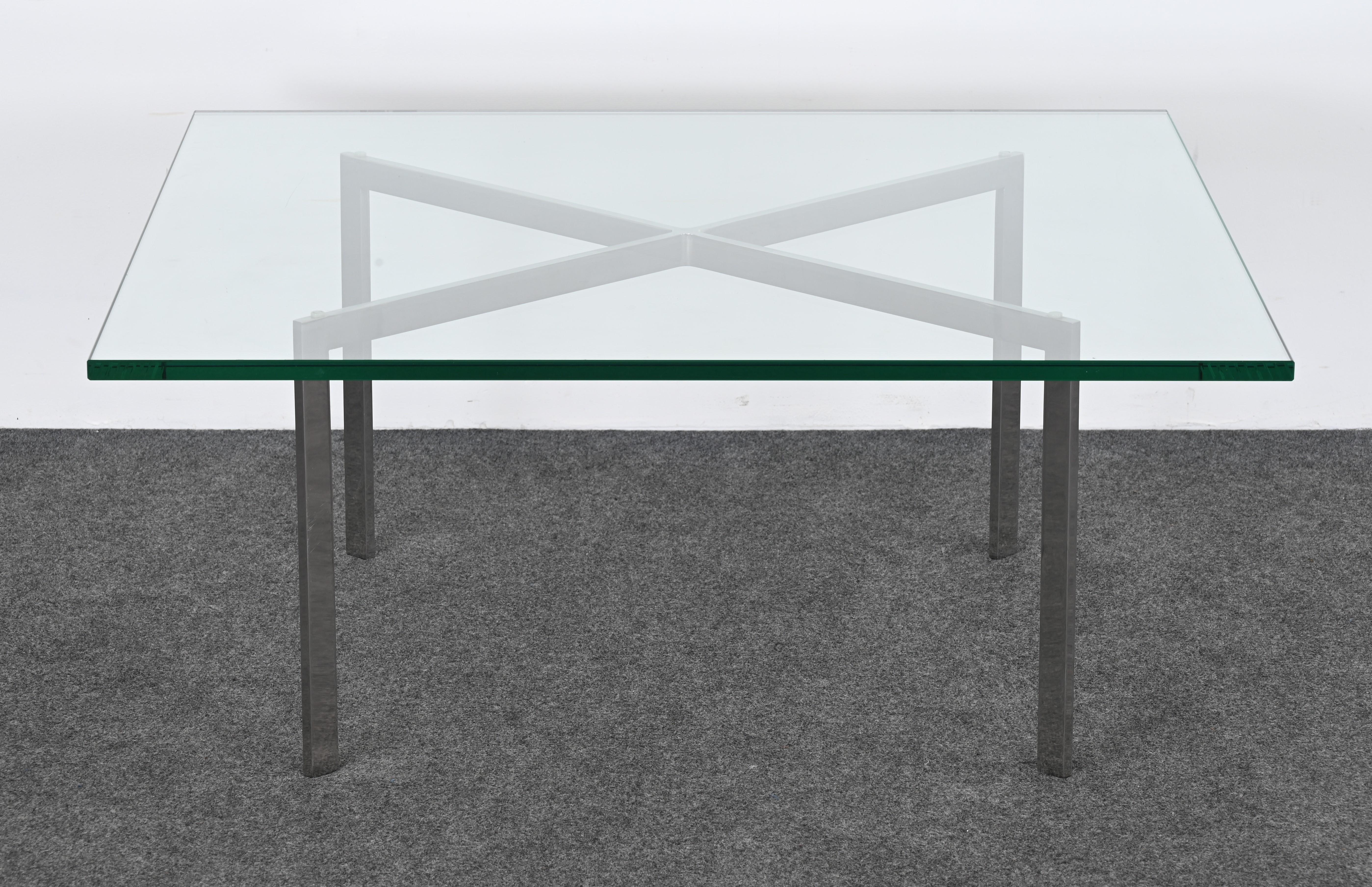 Knoll Ludwig Mies van der Rohe Barcelona, Couchtisch, 1960er-Jahre (Moderne der Mitte des Jahrhunderts)