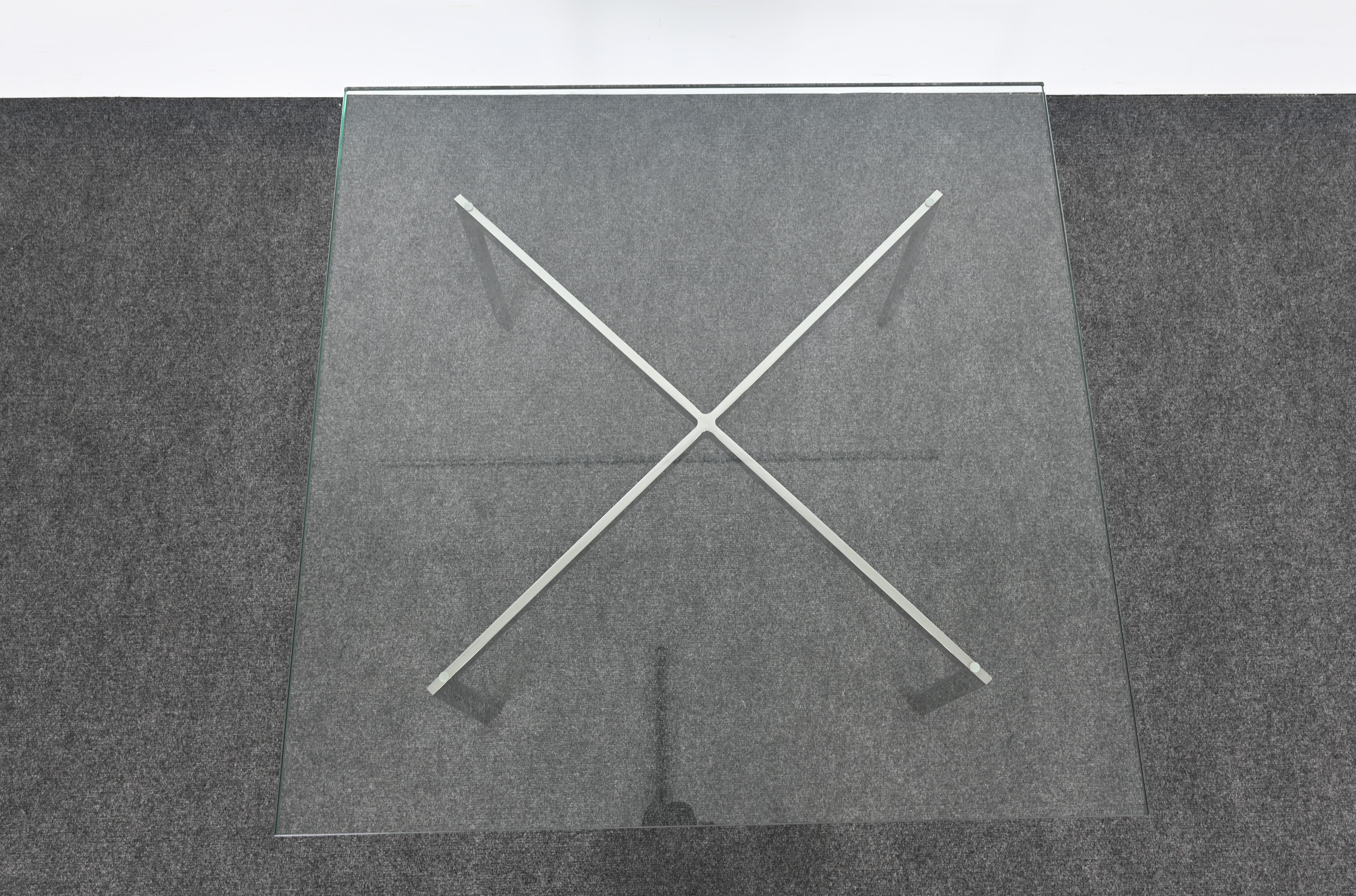 Knoll Ludwig Mies van der Rohe Barcelona, Couchtisch, 1960er-Jahre im Zustand „Gut“ in Hamburg, PA