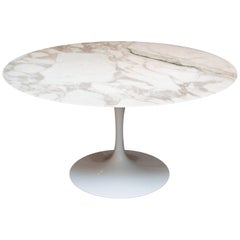 Knoll Marble-Top Saarinen Tulip Table