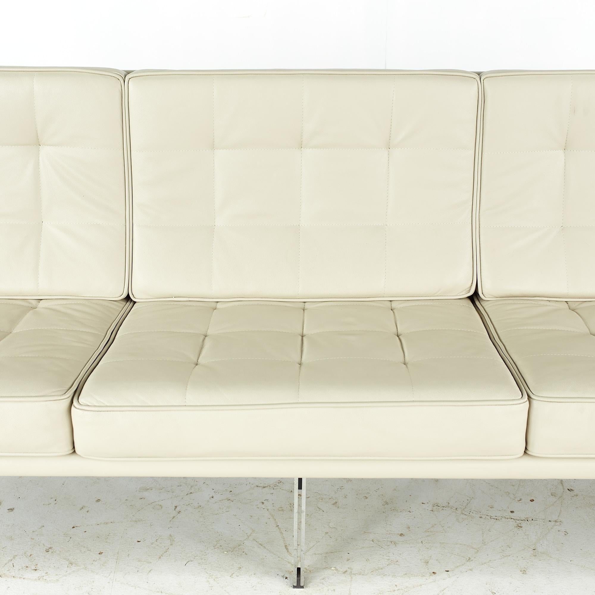 Knoll Mid Century Chrome and Leather Parallel Bar Sofa In Good Condition For Sale In Countryside, IL