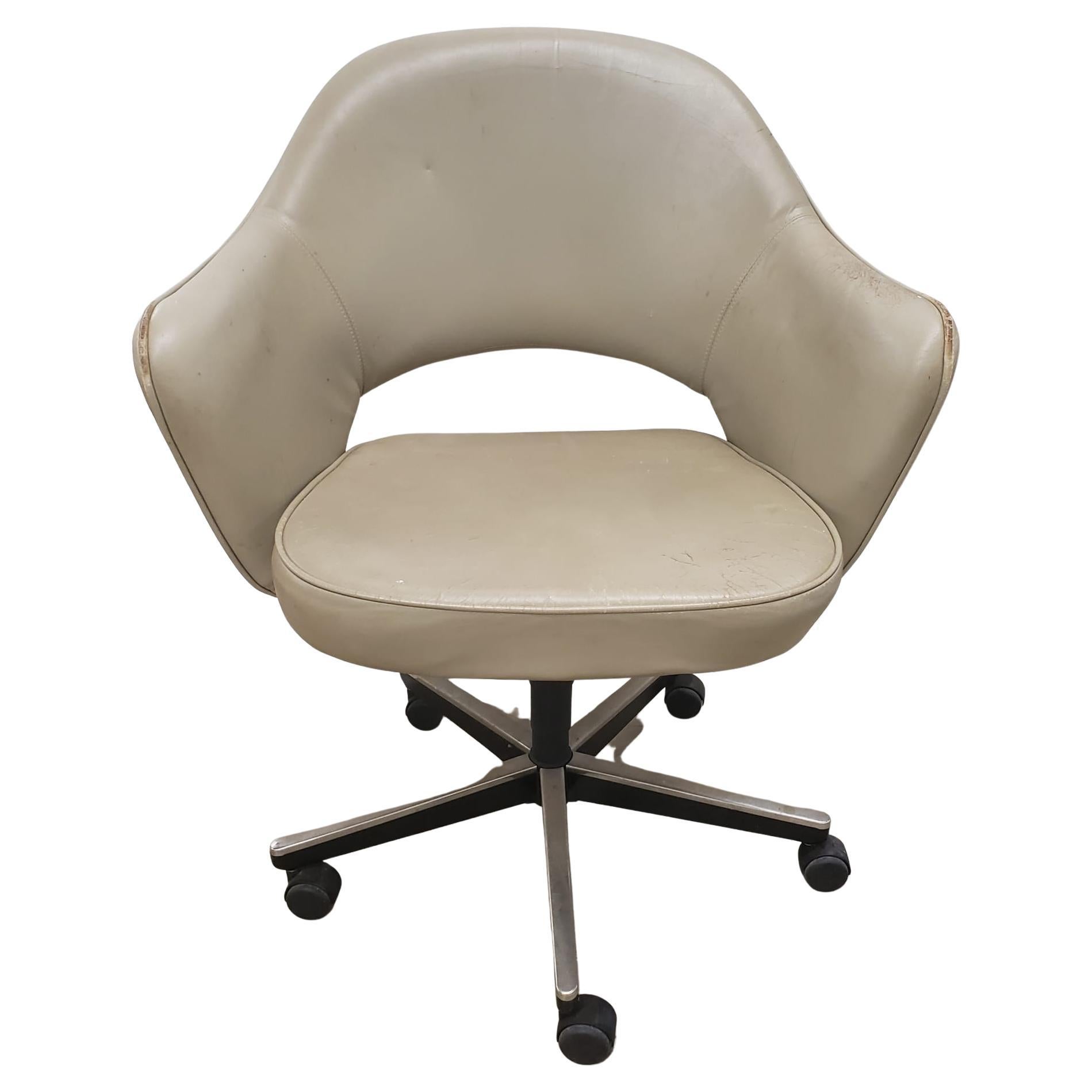 Fauteuil Knoll en cuir moderne du milieu du siècle dernier