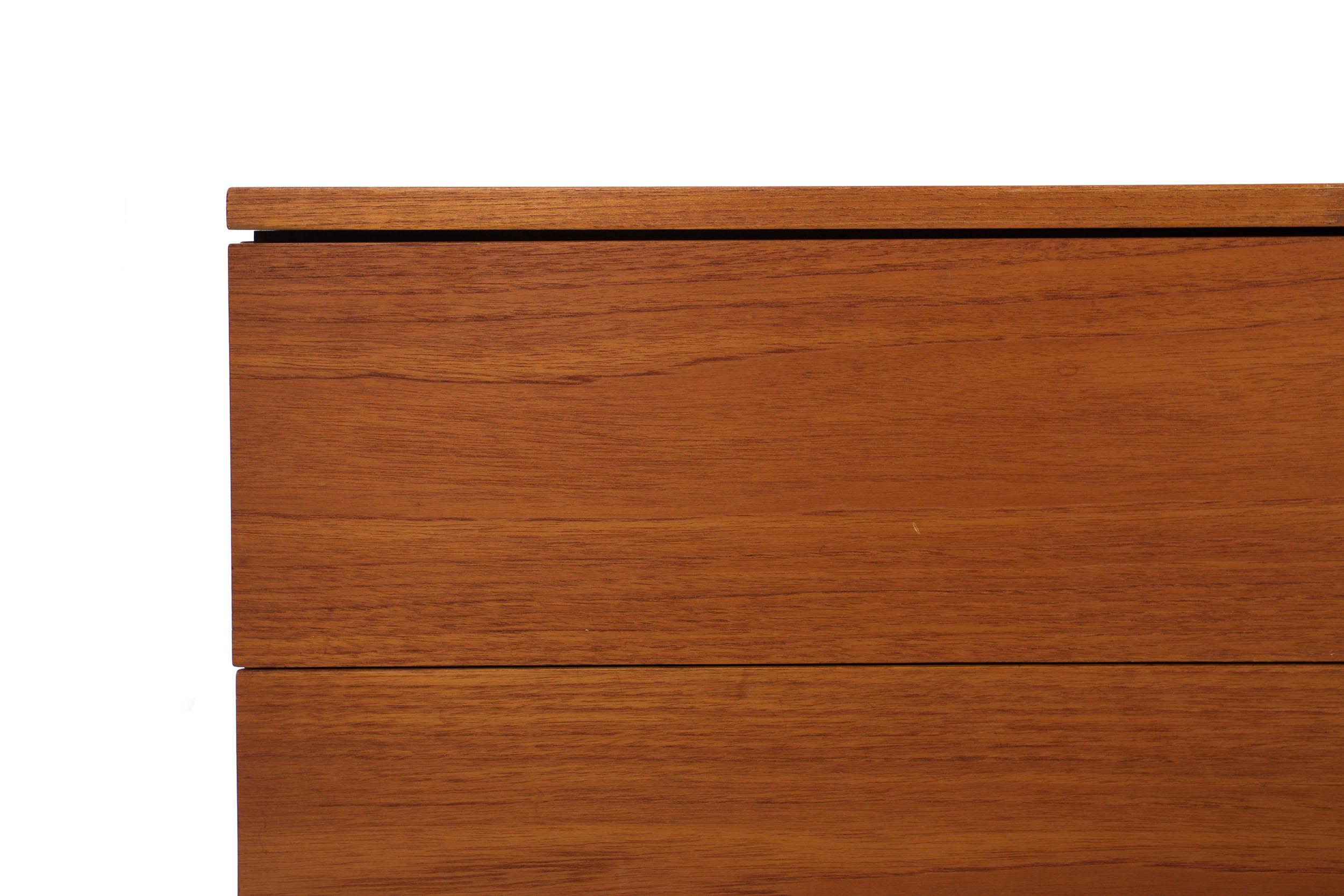 Knoll Mid-Century Modern Teak and Chrome Double Chest Credenza, circa 1970 For Sale 14