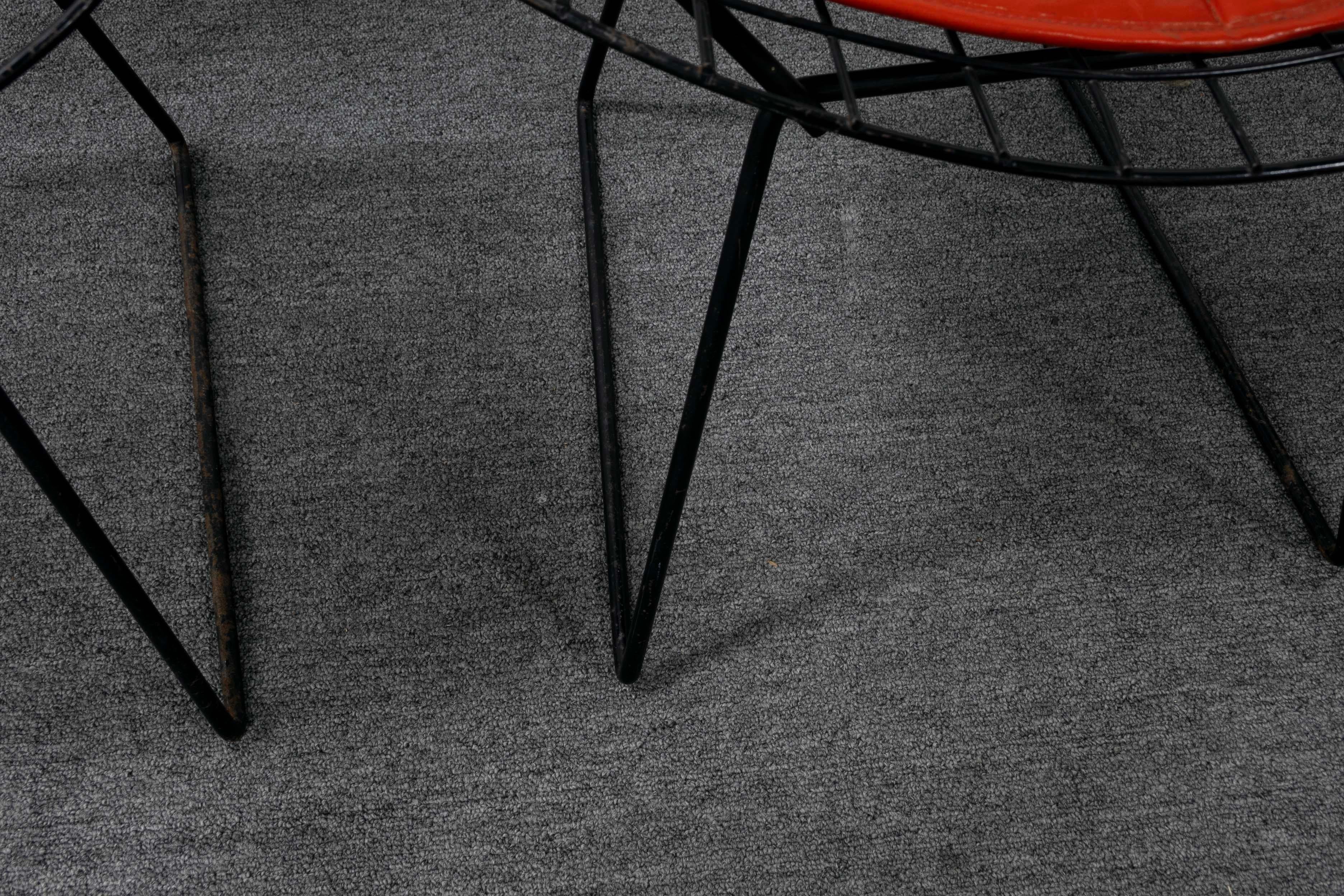 Knoll Pair of Vintage Mid Century Black Iron Wire Bertoia Chairs w Red Cushion In Good Condition In Keego Harbor, MI