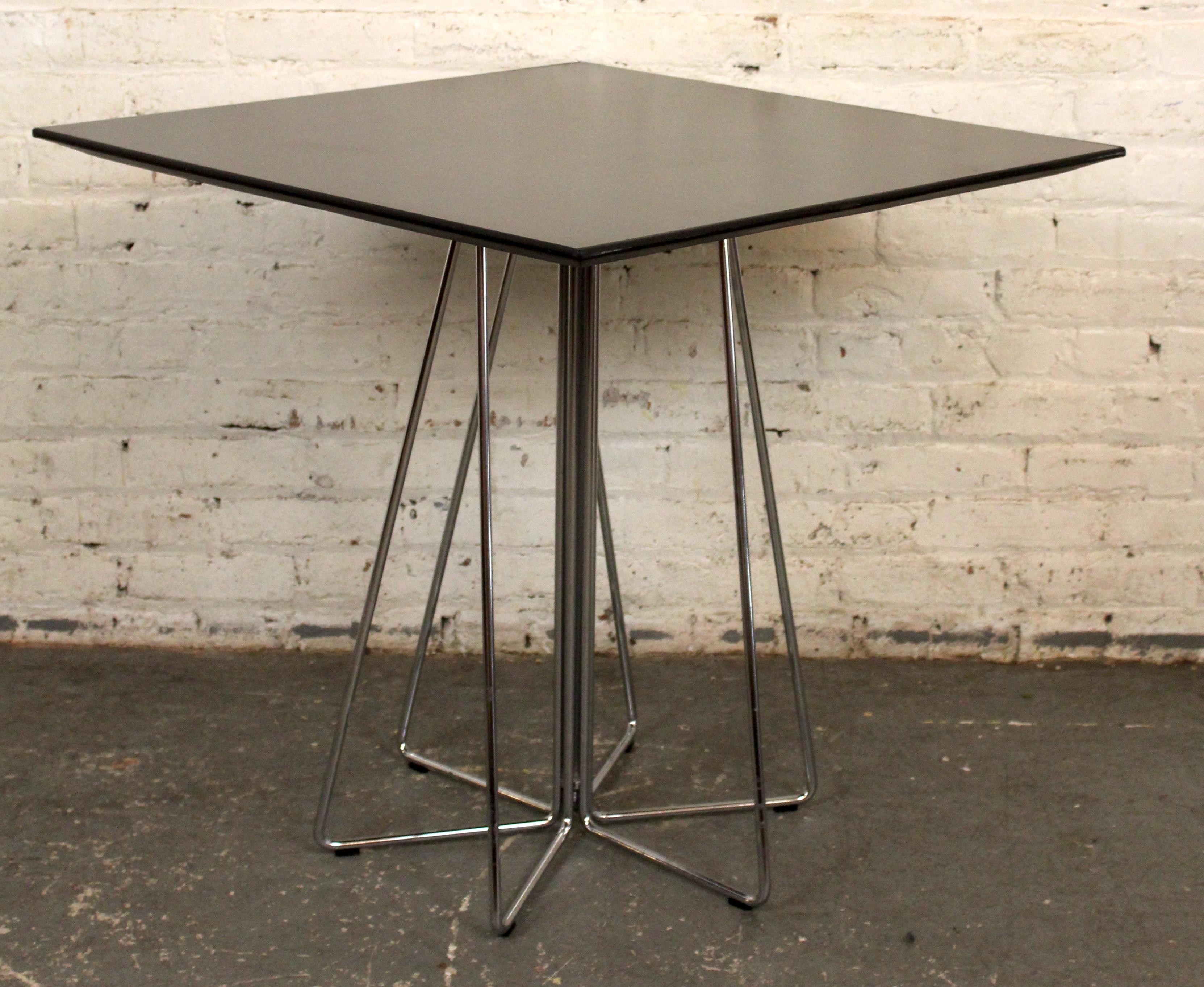Moderne Table 